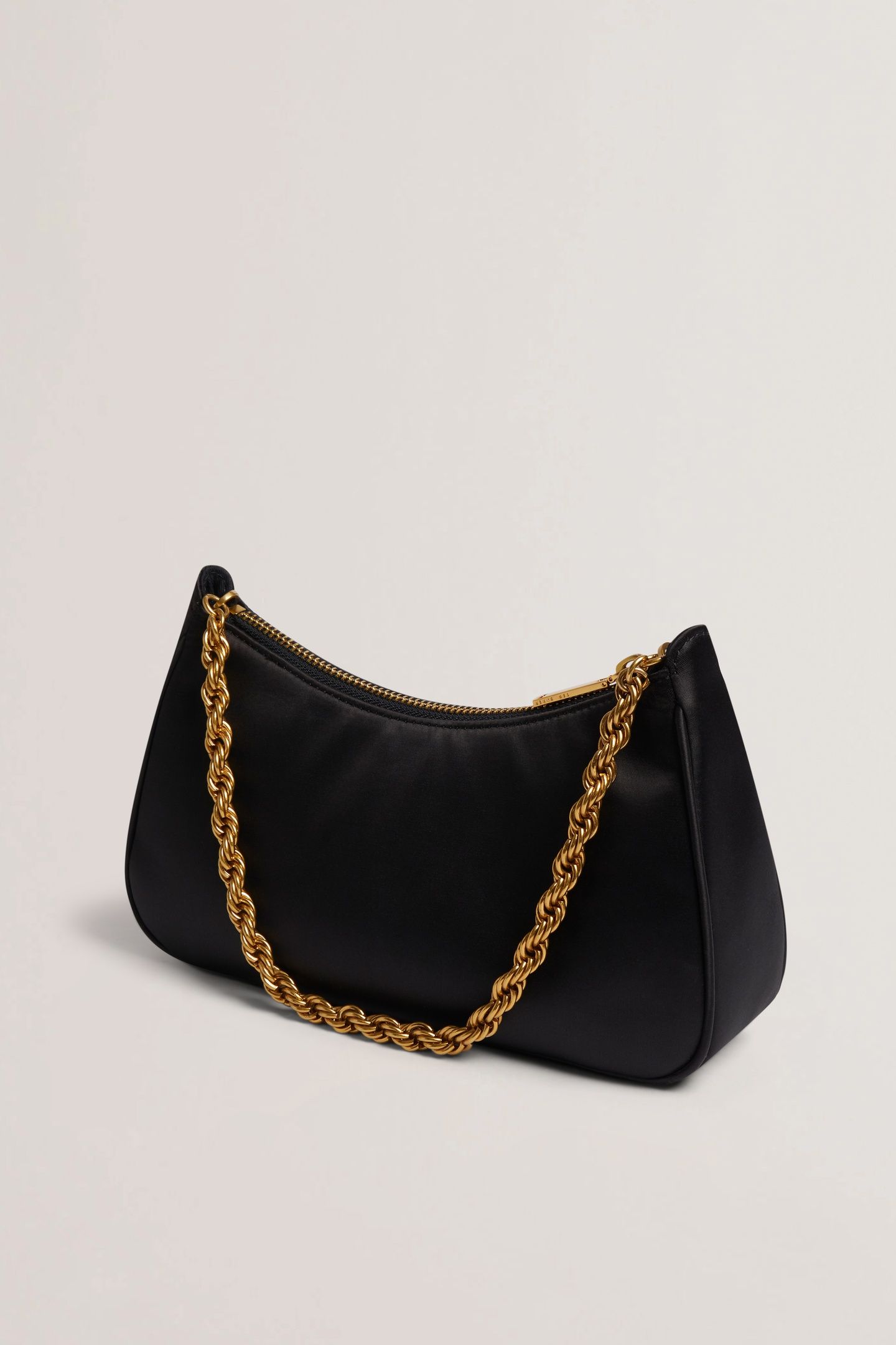 AGNISE CHAIN DETAIL SATIN SHOULDER BAG BLACK 1