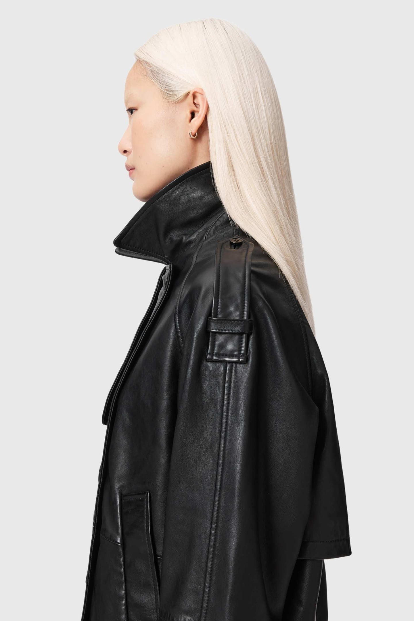 REYA CRPPED LTHR MAC BLACK 7
