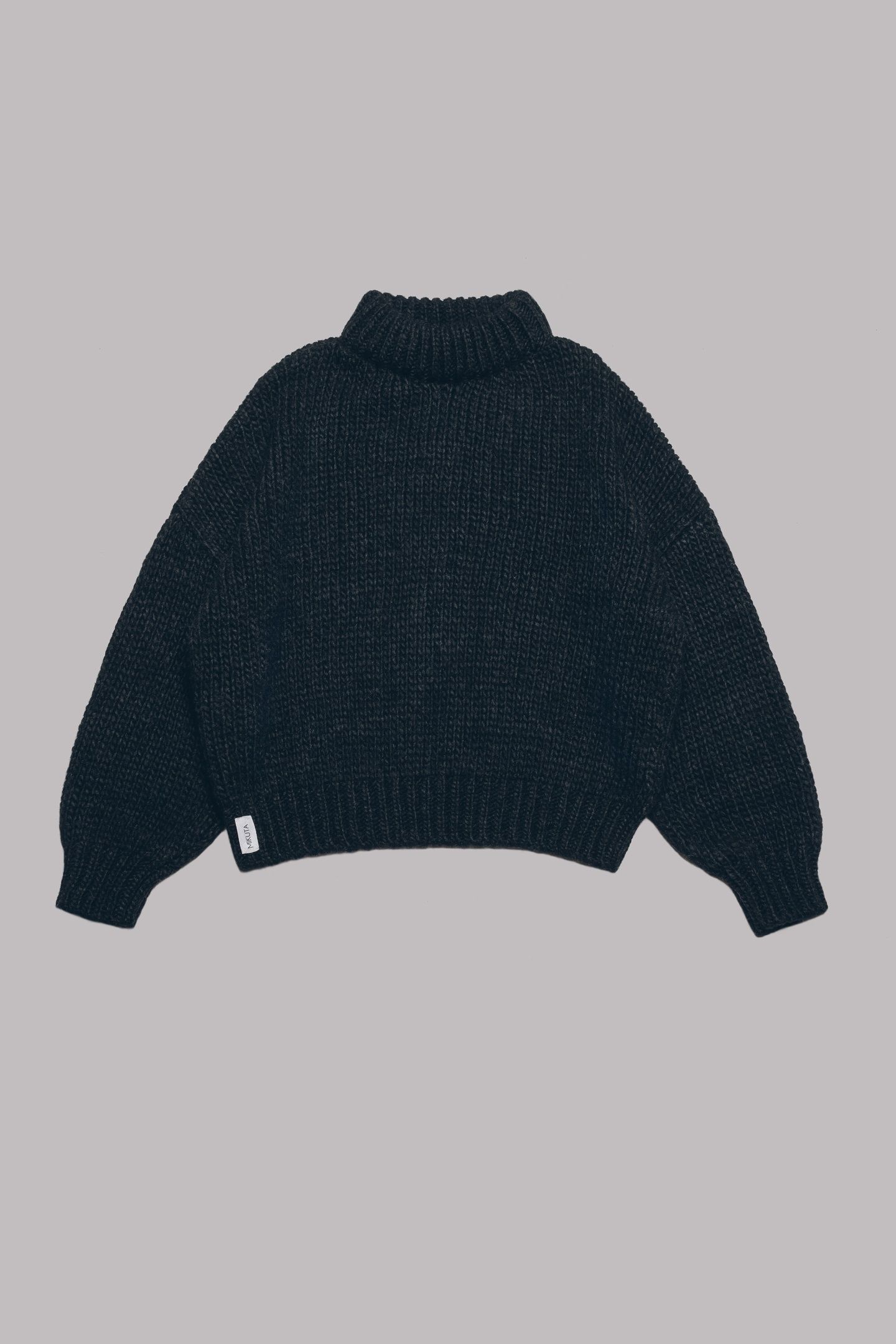 THE DARK KNITTED SWEATER 3