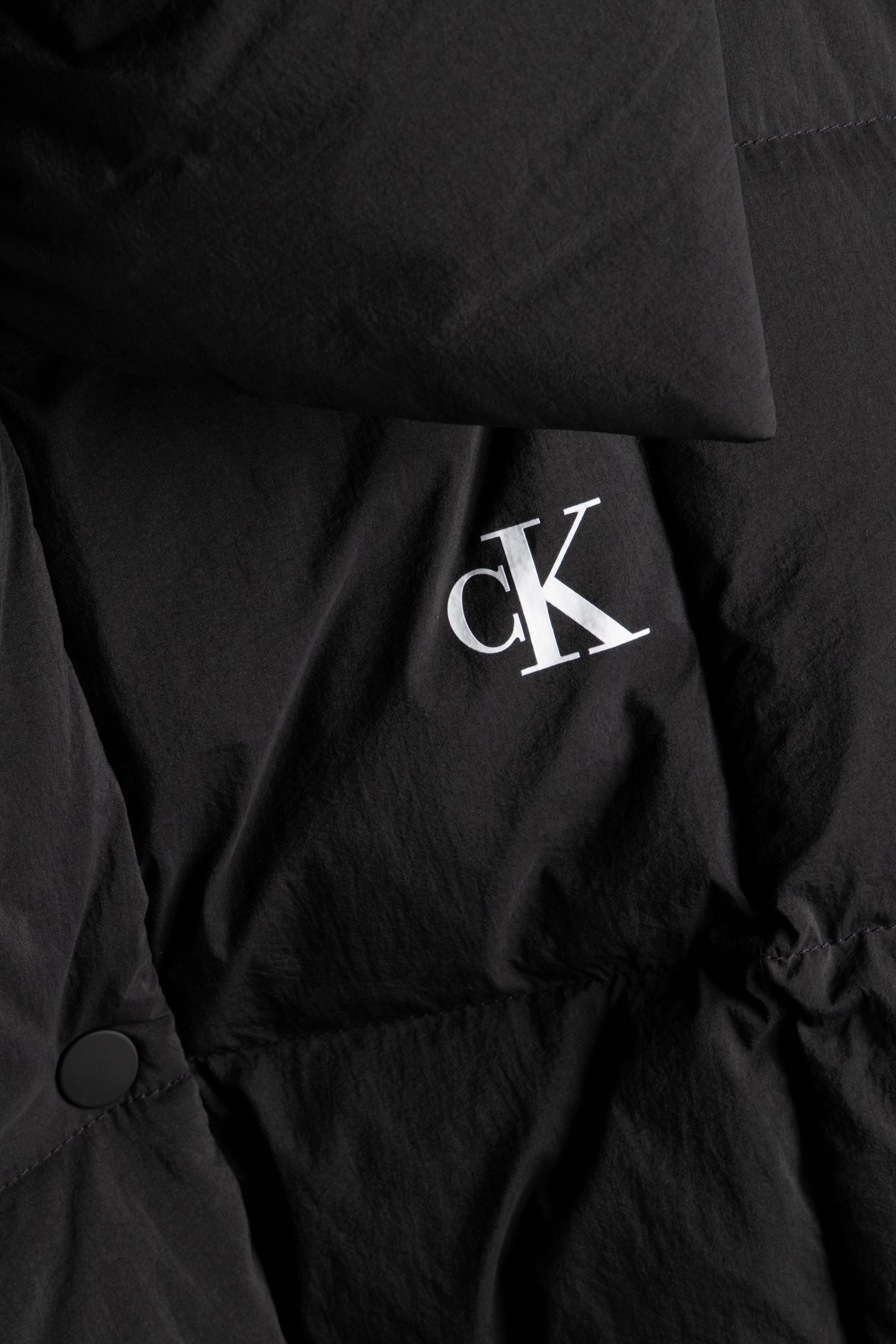 SHORT DOWN PUFFER BLACK 4