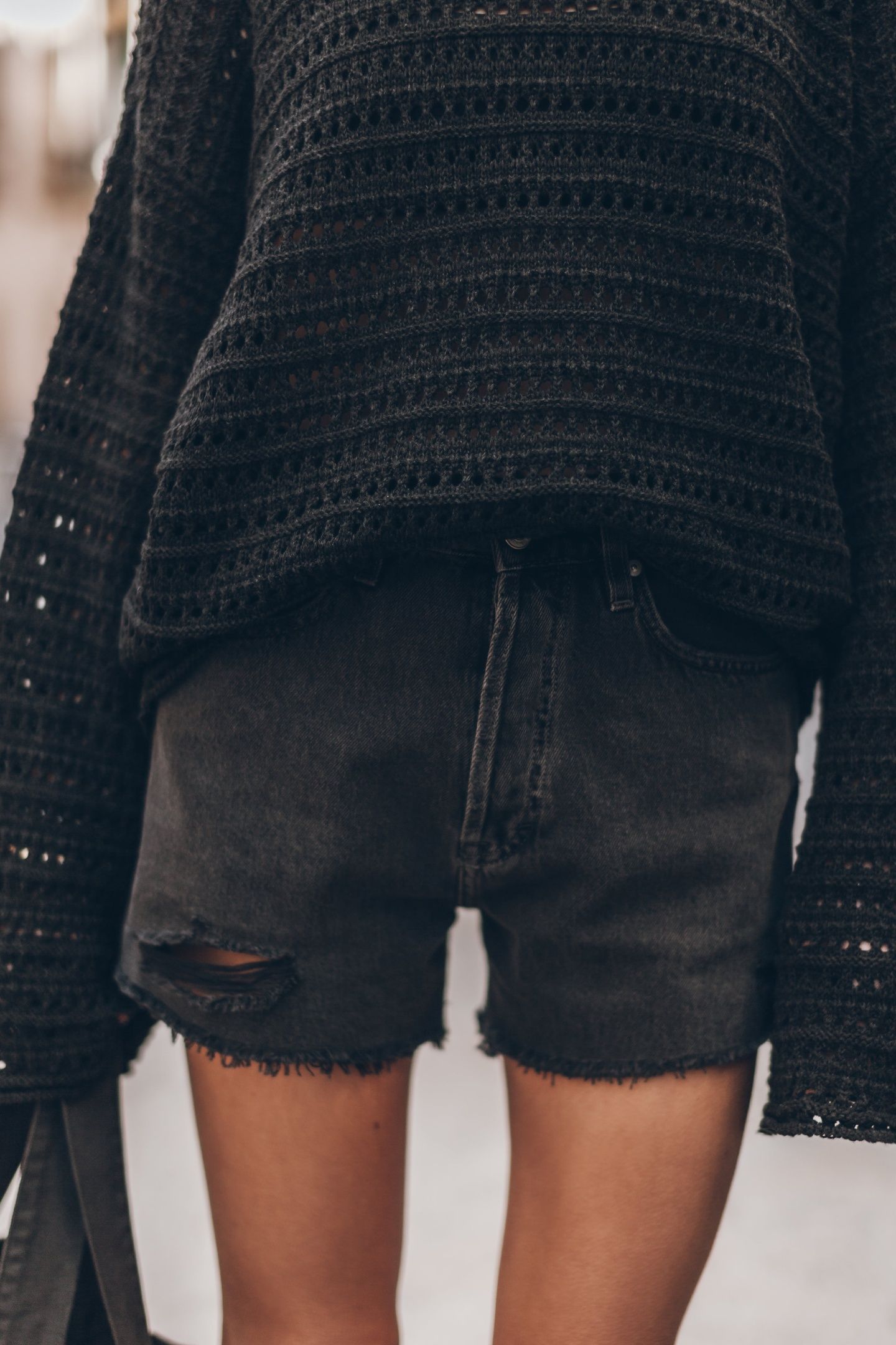THE BLACK DENIM SHORTS 1