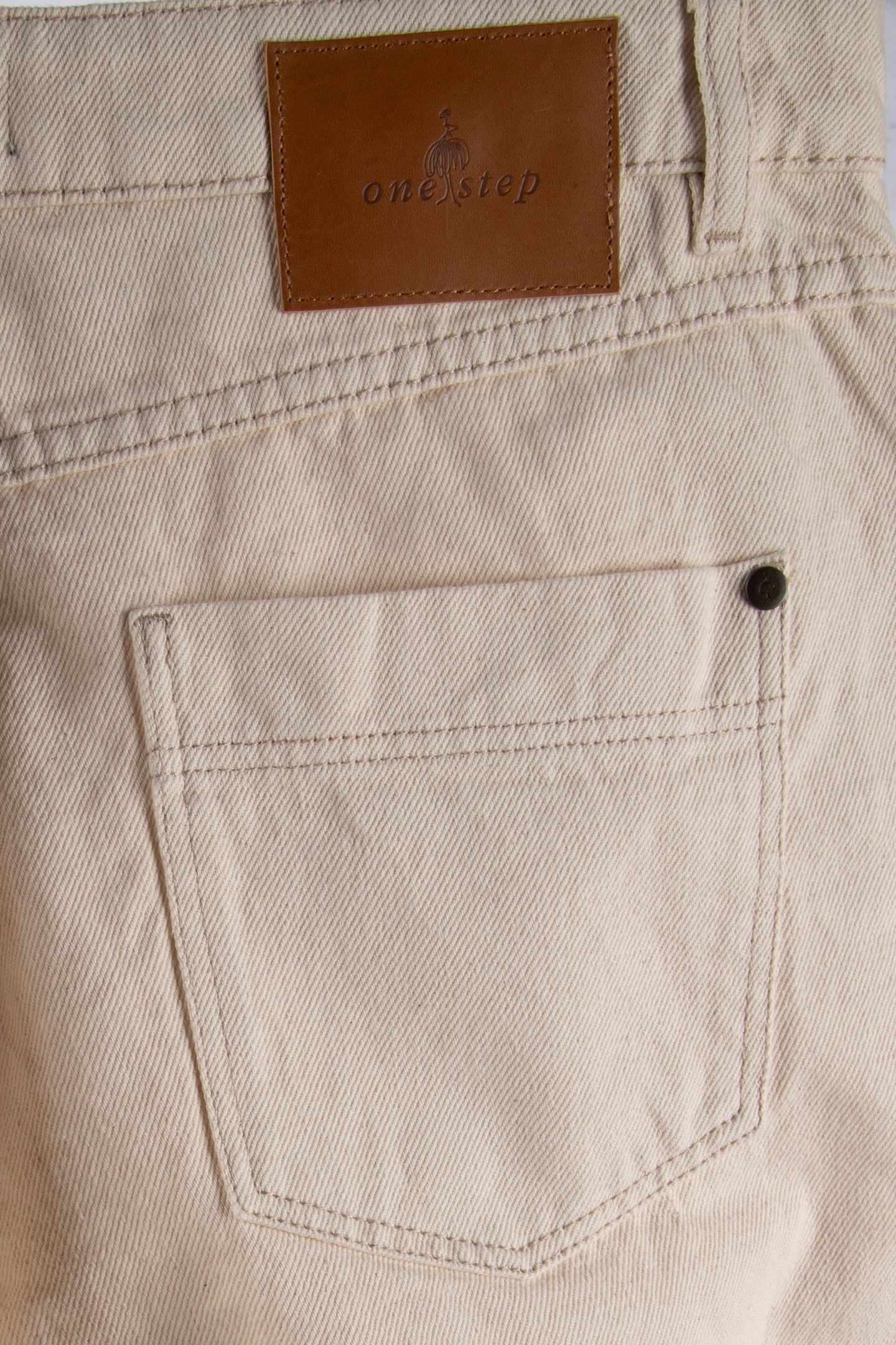 LE HAILEY - IVORY WATERLESS FLARED JEANS 5