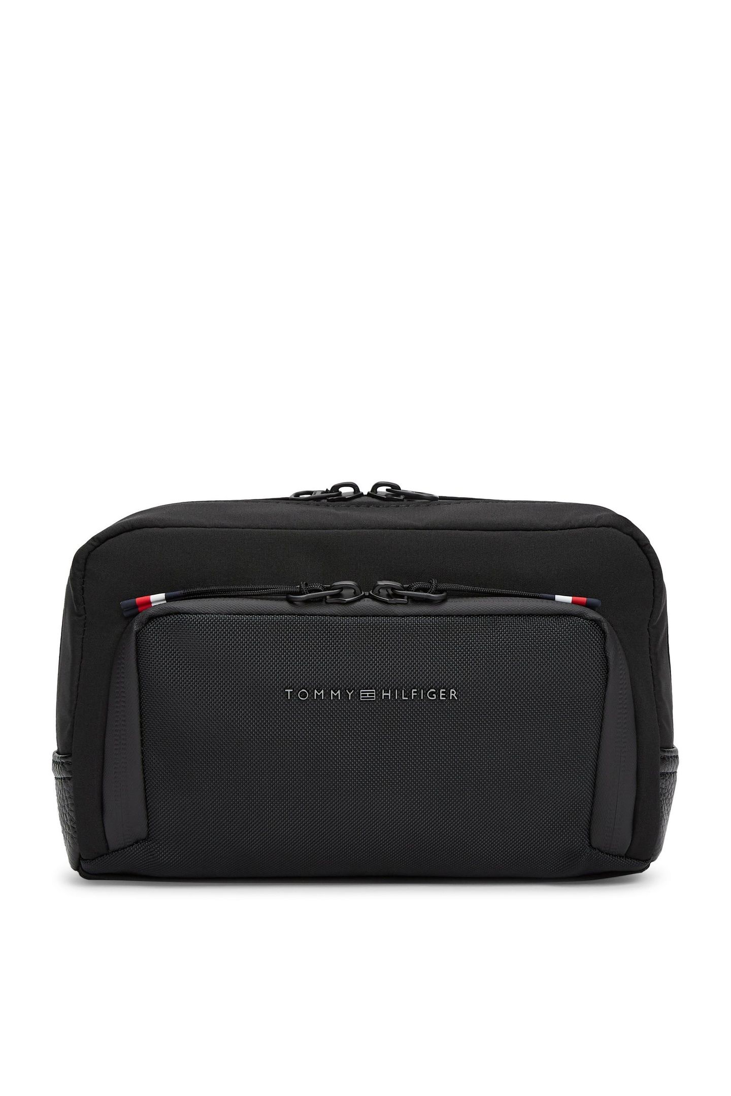 TH TRAVEL WASHBAG BLACK 1