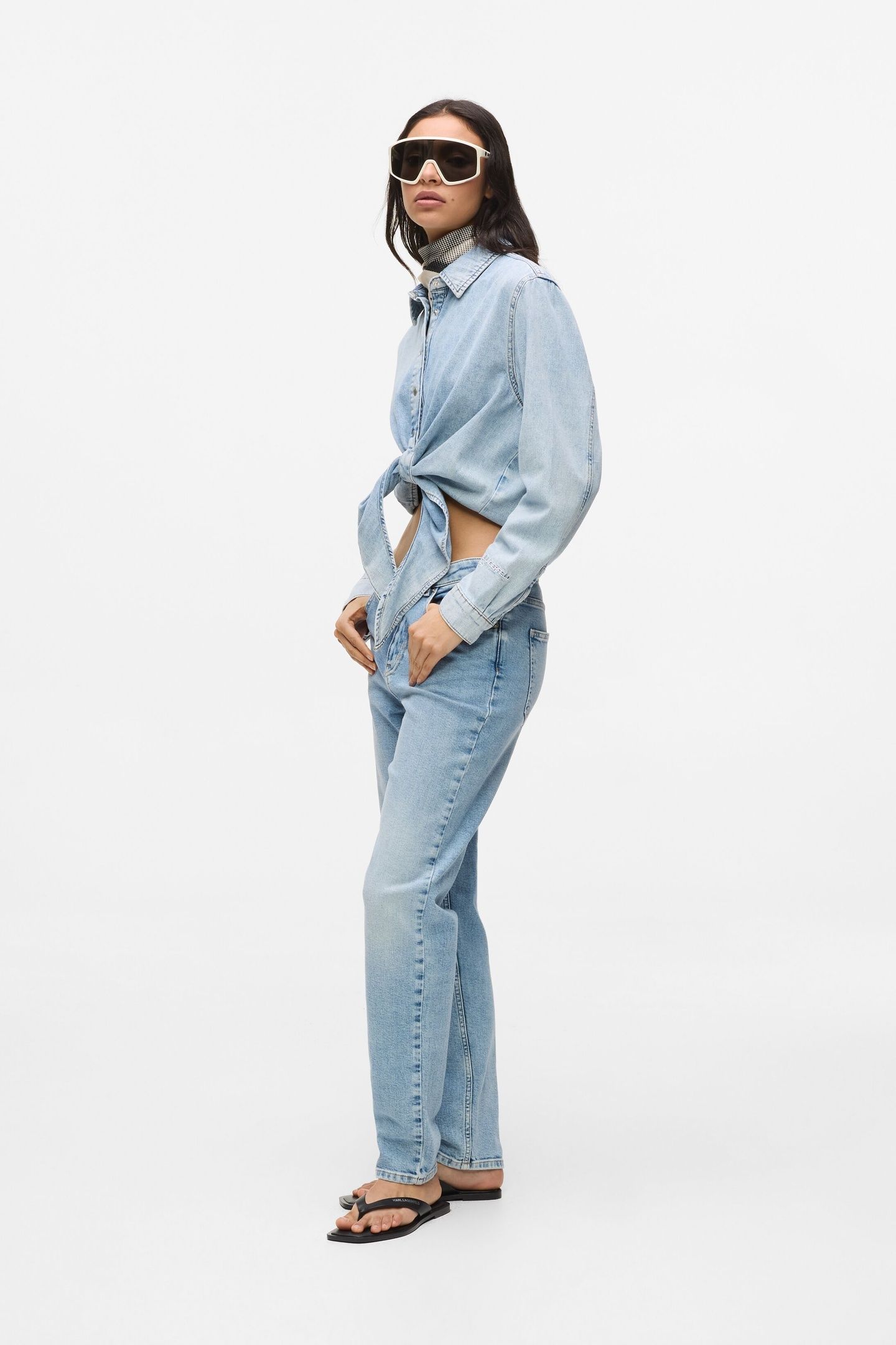 KLJ MOM DENIM VISUAL LIGHT BLUE 3