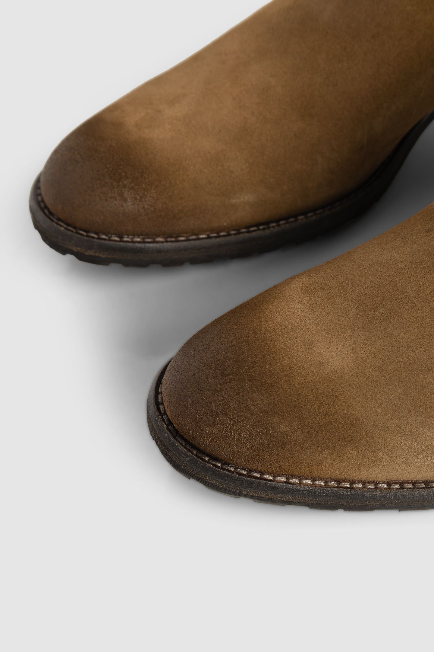 BROWN SUEDE LOW UPPER CHELSEA BOOTS 7