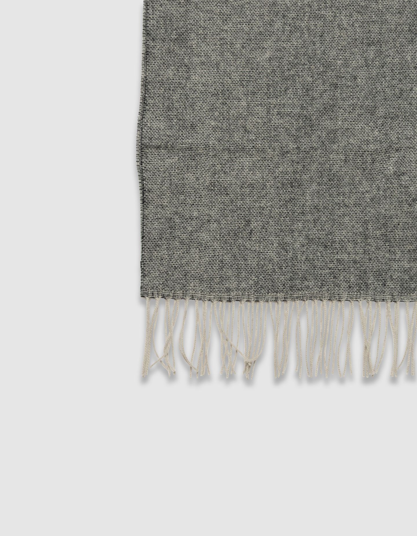 GREY MARL SCARF WITH FRINGES 4