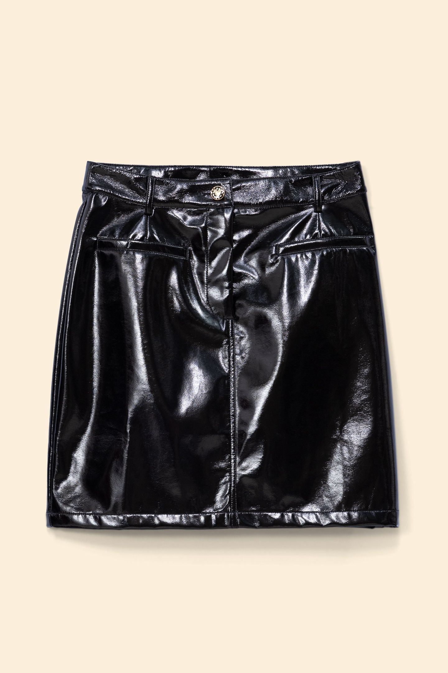BLACK VINYL SHORT SKIRT 4