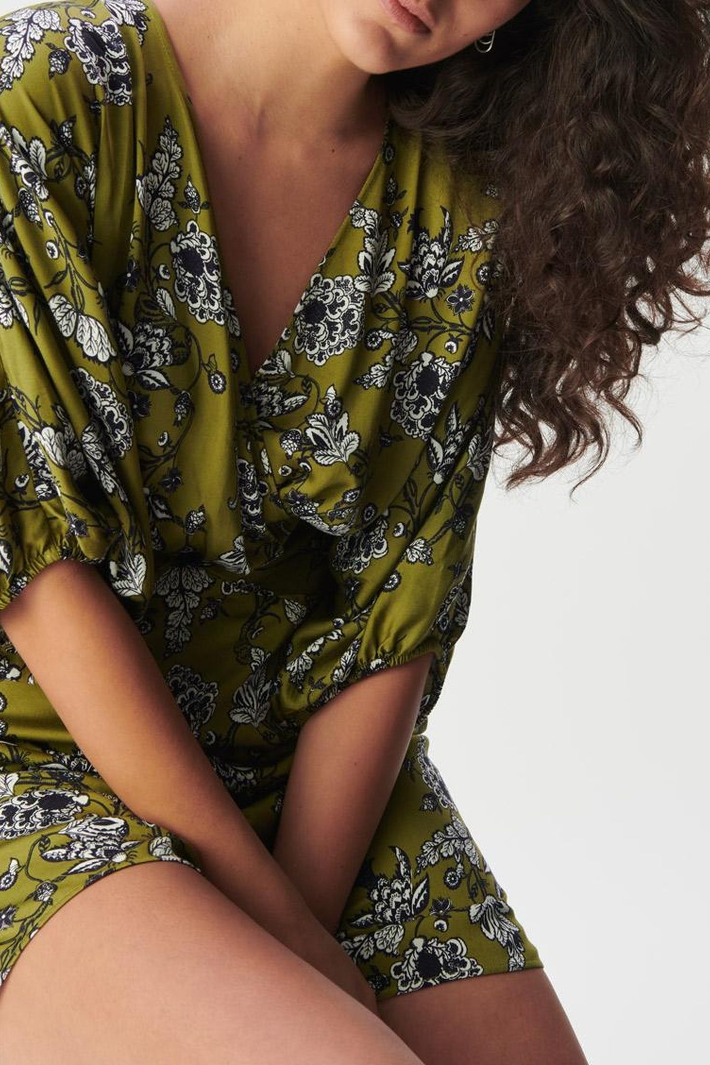 GREEN FLOWING DRESS WITH FLORAL PRINT 7