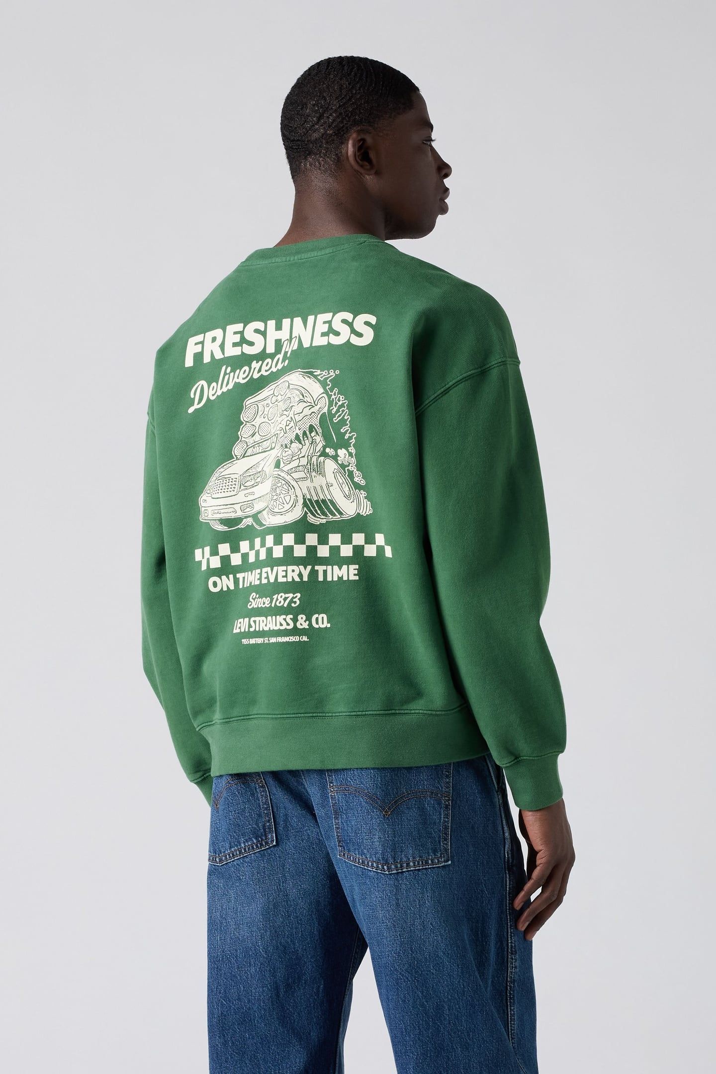 BOXY GRAPHIC CREWNECK SWEATSHIRT 6