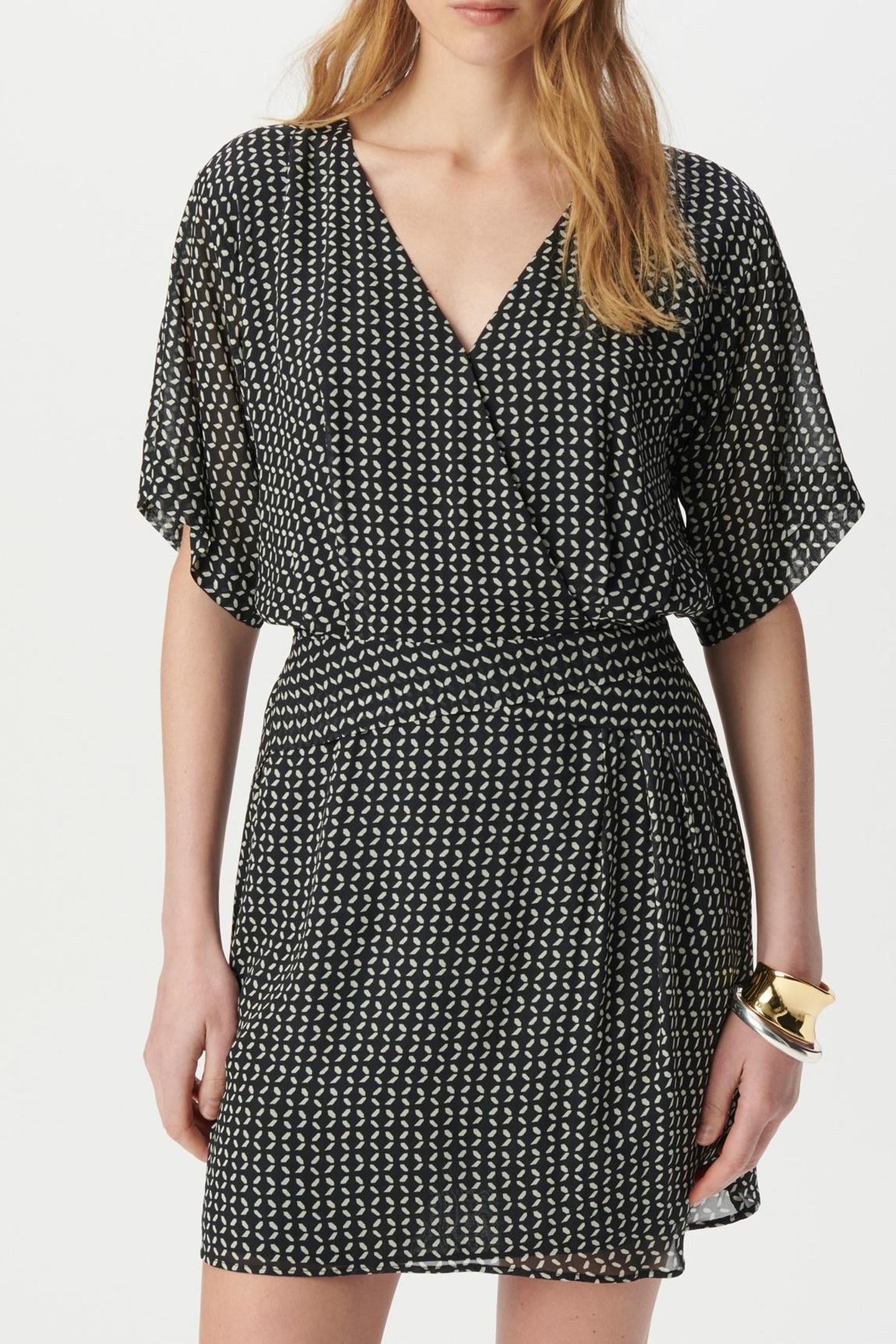 BLACK FLUID DRESS WITH GEOMETRIC PRINT 1