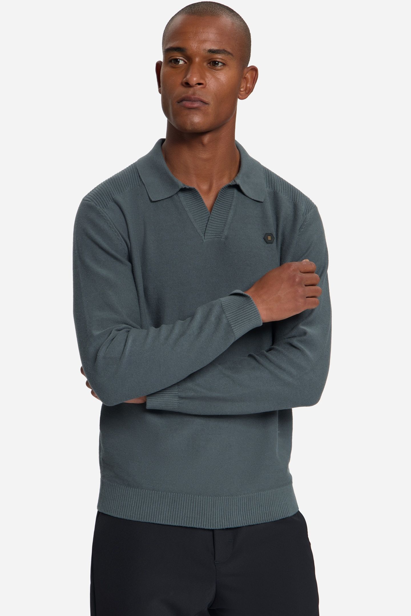 PULLOVER V-COLLAR SHOULDER DETAIL DARK STEEL 2