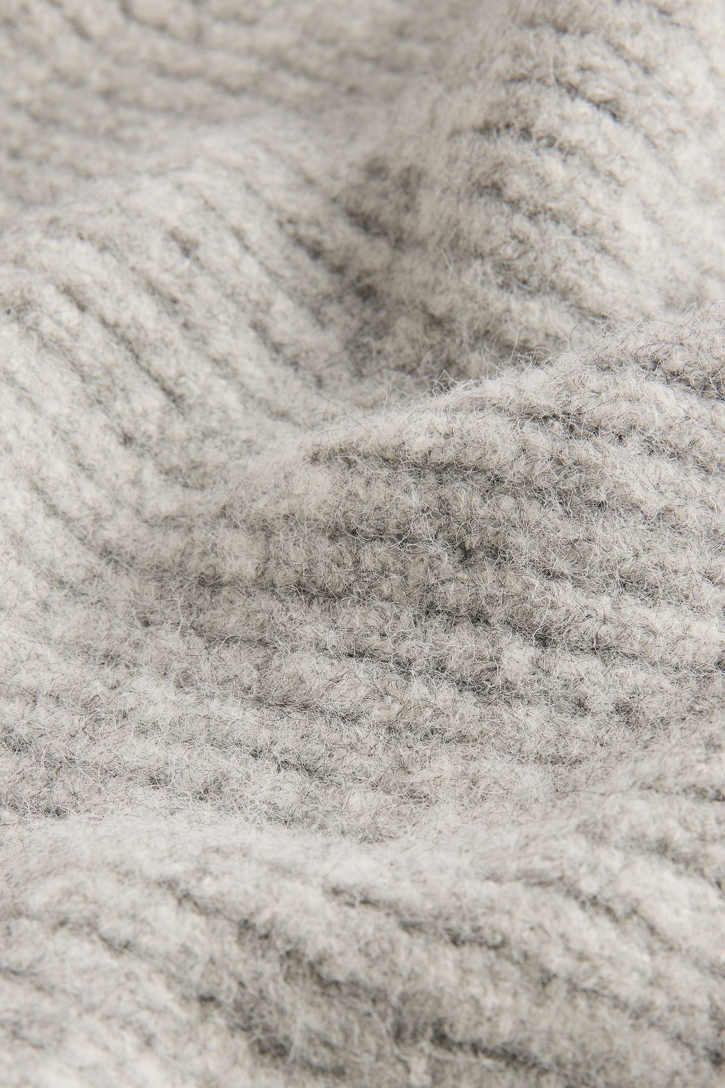 KERIISA RHINESTONE DETAIL KNITTED SCARF GREY 3