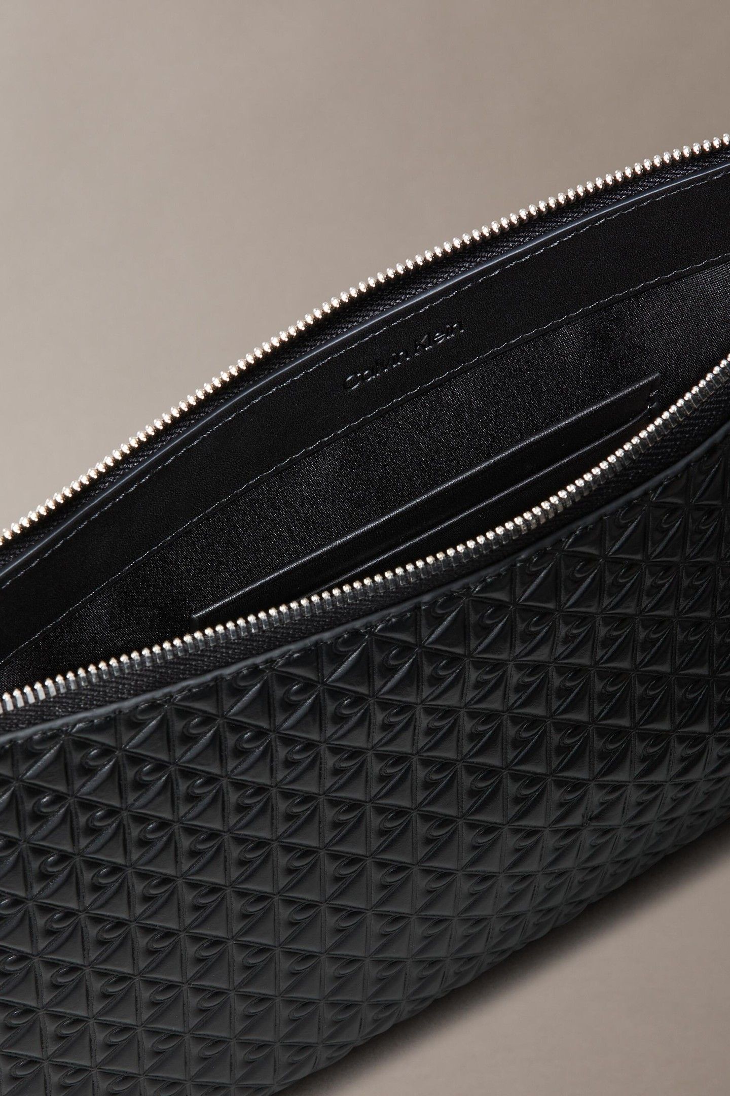 ZIP POUCH + CARDCASE BLACK 3