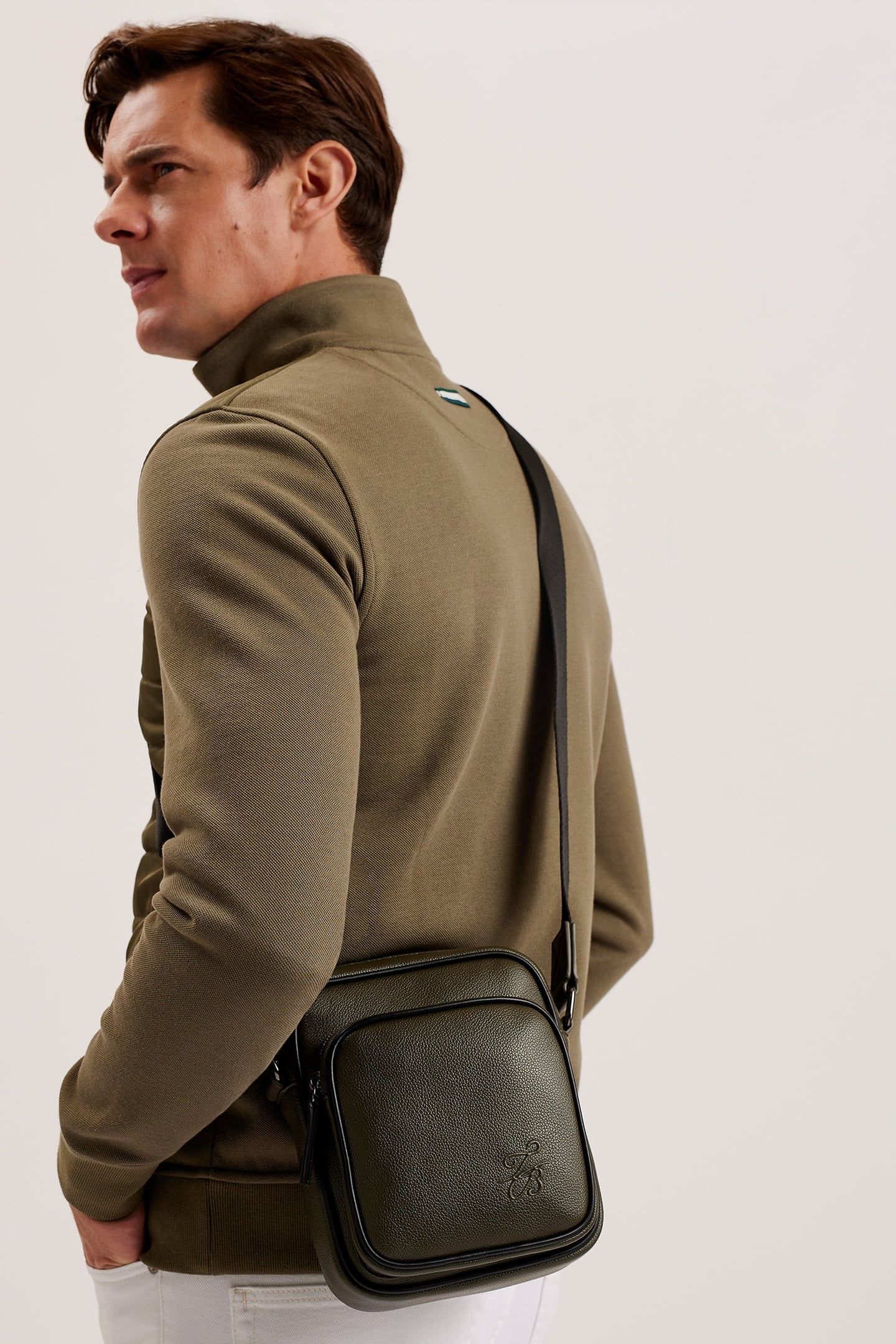 TAII PU TB SCRIPT FLIGHT BAG KHAKI 1
