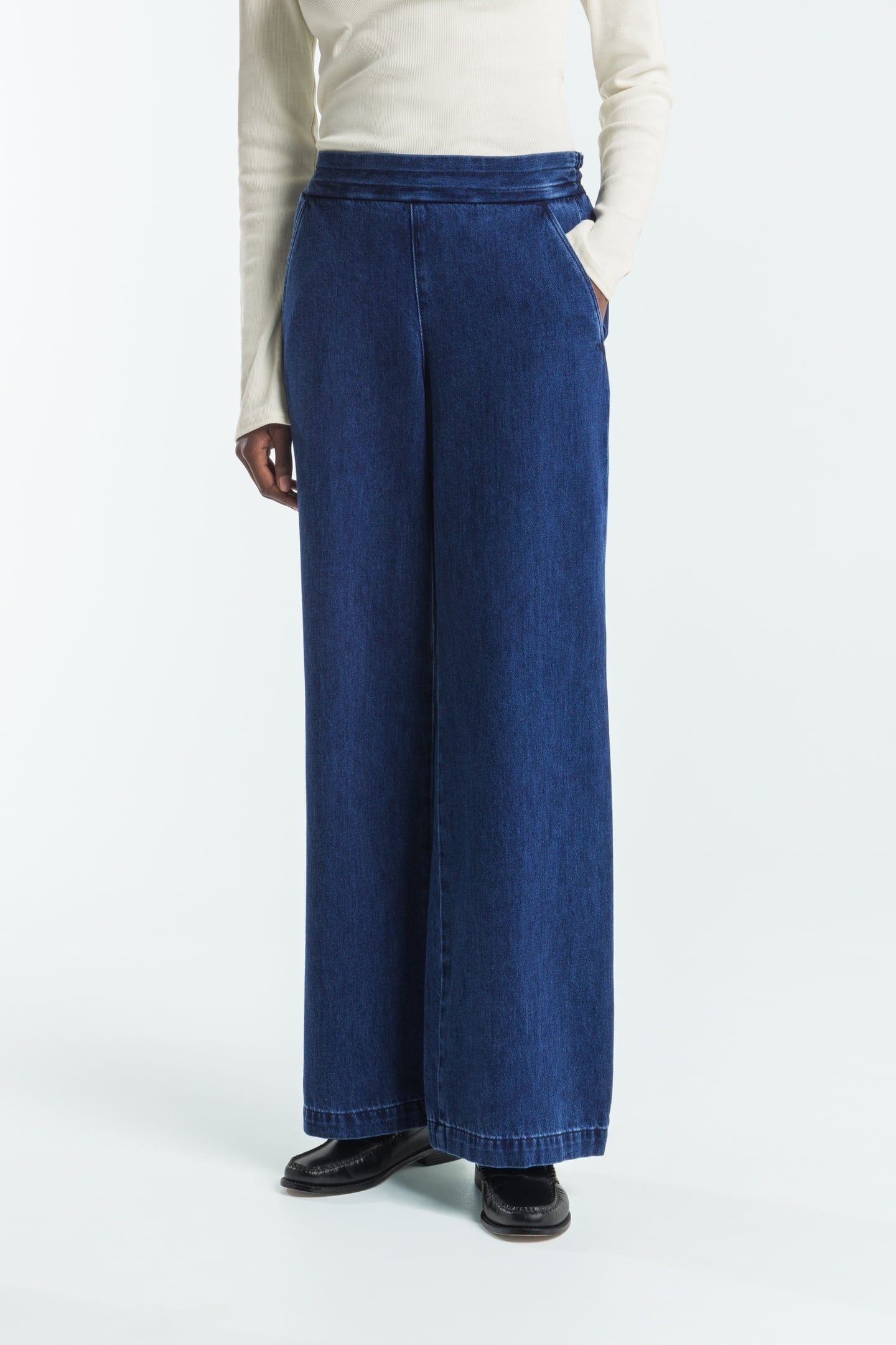 RAYNE PANTS ALEX DARK WORN 2