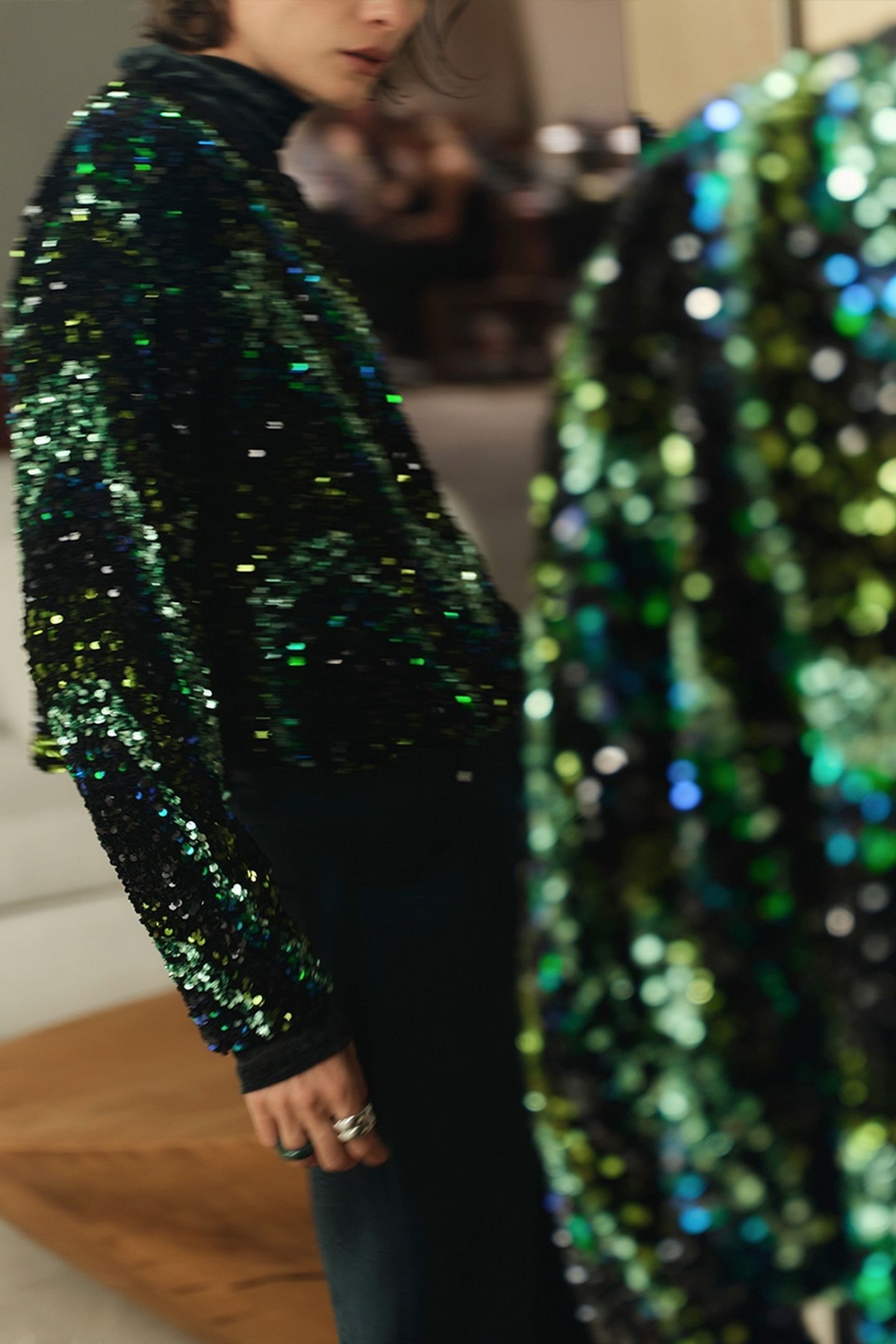 LIZY SEQUINS TOP BOTTLE GREEN 8