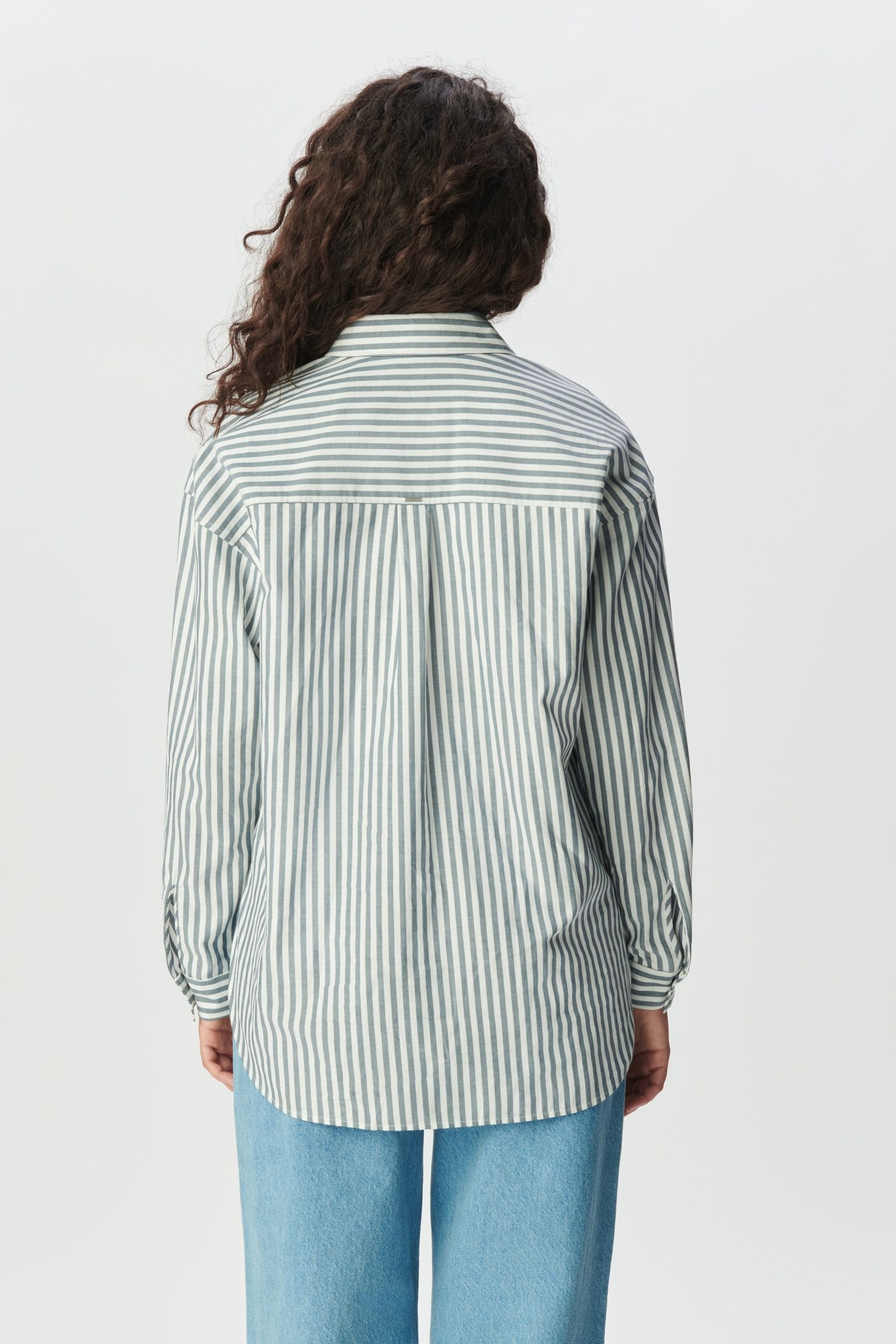 BLUE AND WHITE STRIPED SHIRT 2