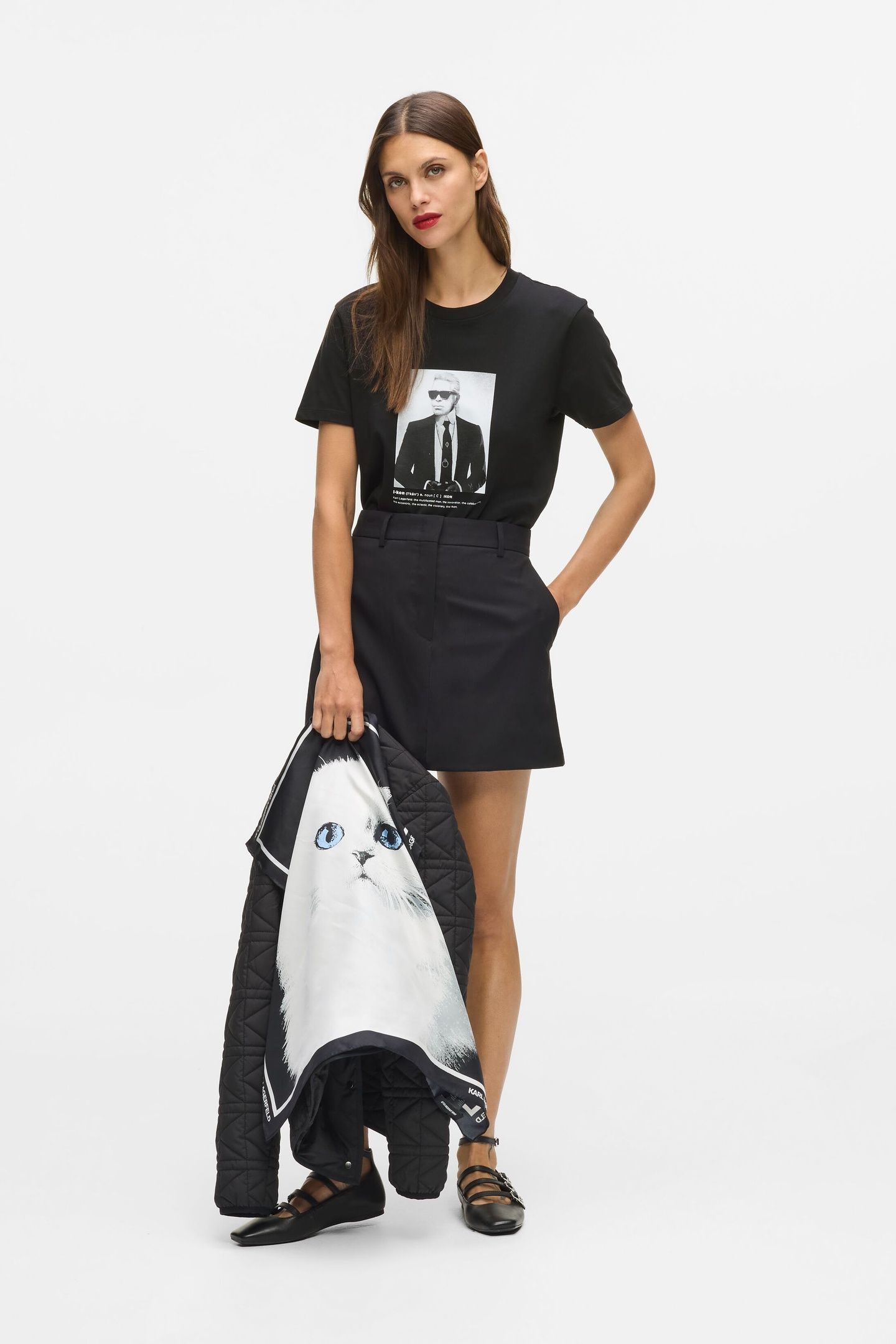 PORTRAIT T-SHIRT BLACK 3