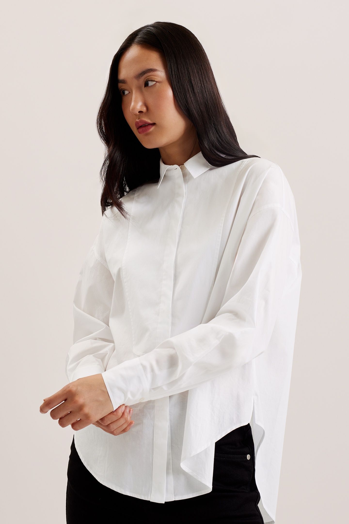 IZOTE OVERSIZED DROP SHOULDER BIB WHITE 1