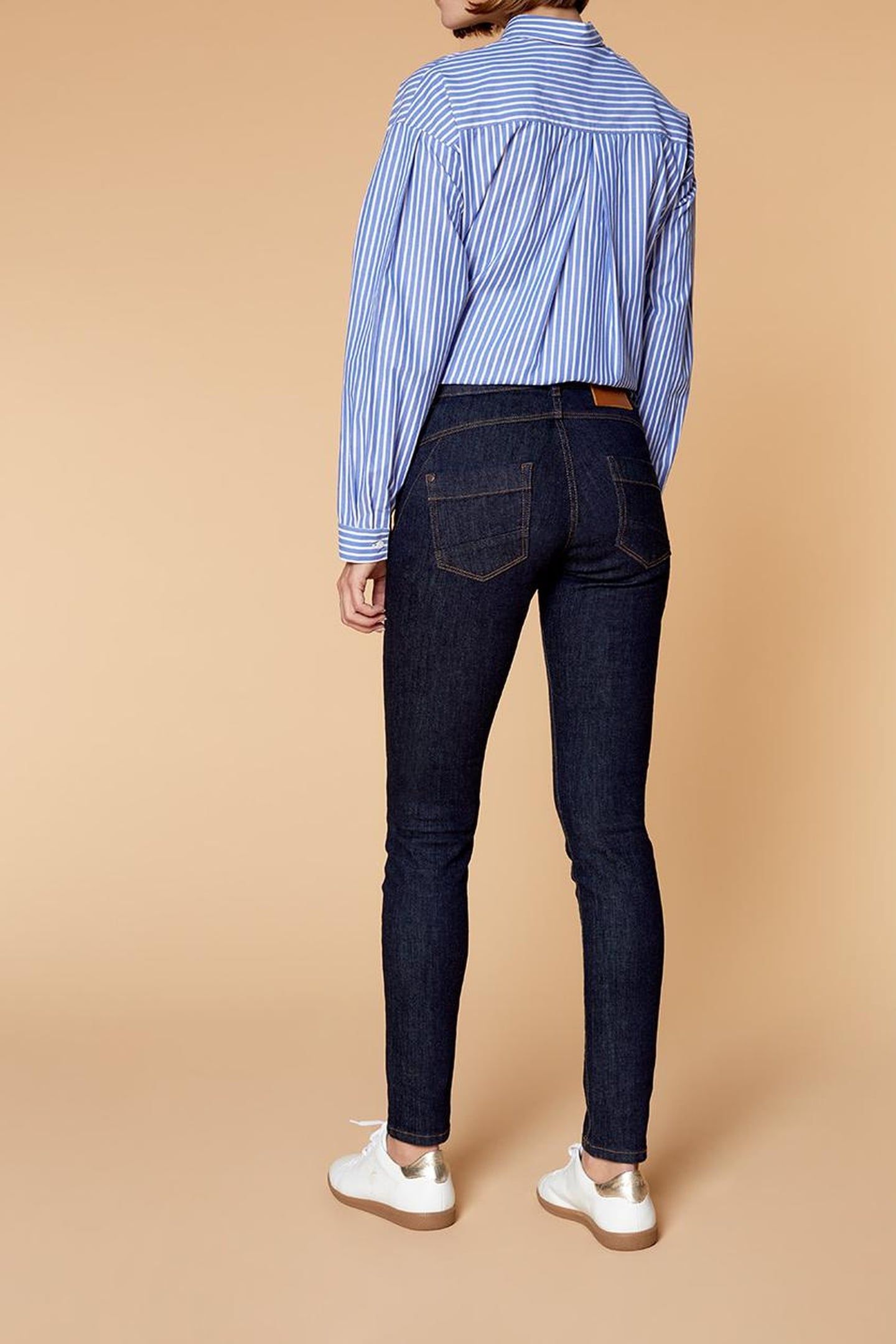 THE INDI . SLIM NAVY JEANS 7/8 PUSH UP EFFECT 2