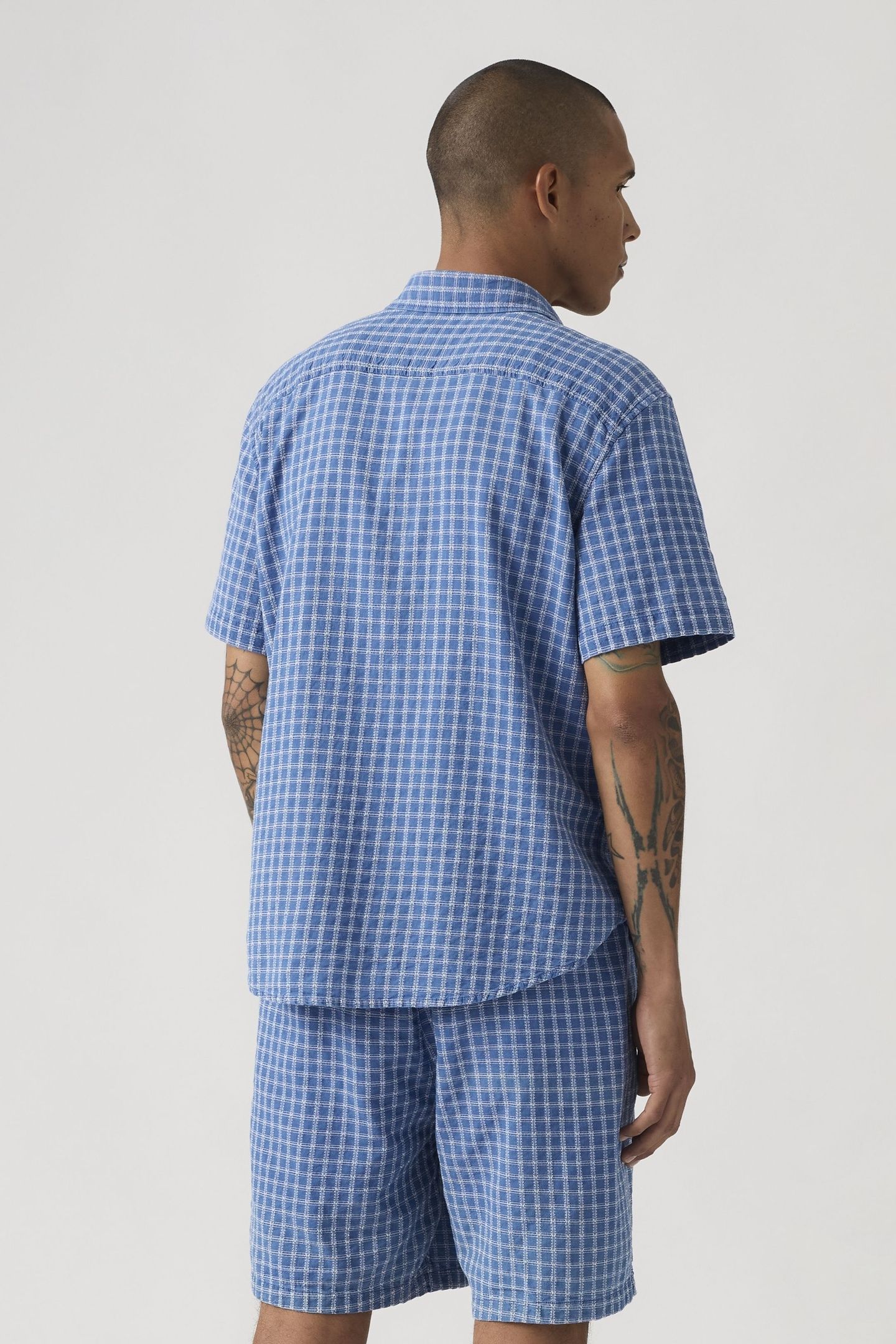 SHORT SLEEVE AUTHENTIC BUTTON-DOWN SHIRT 2