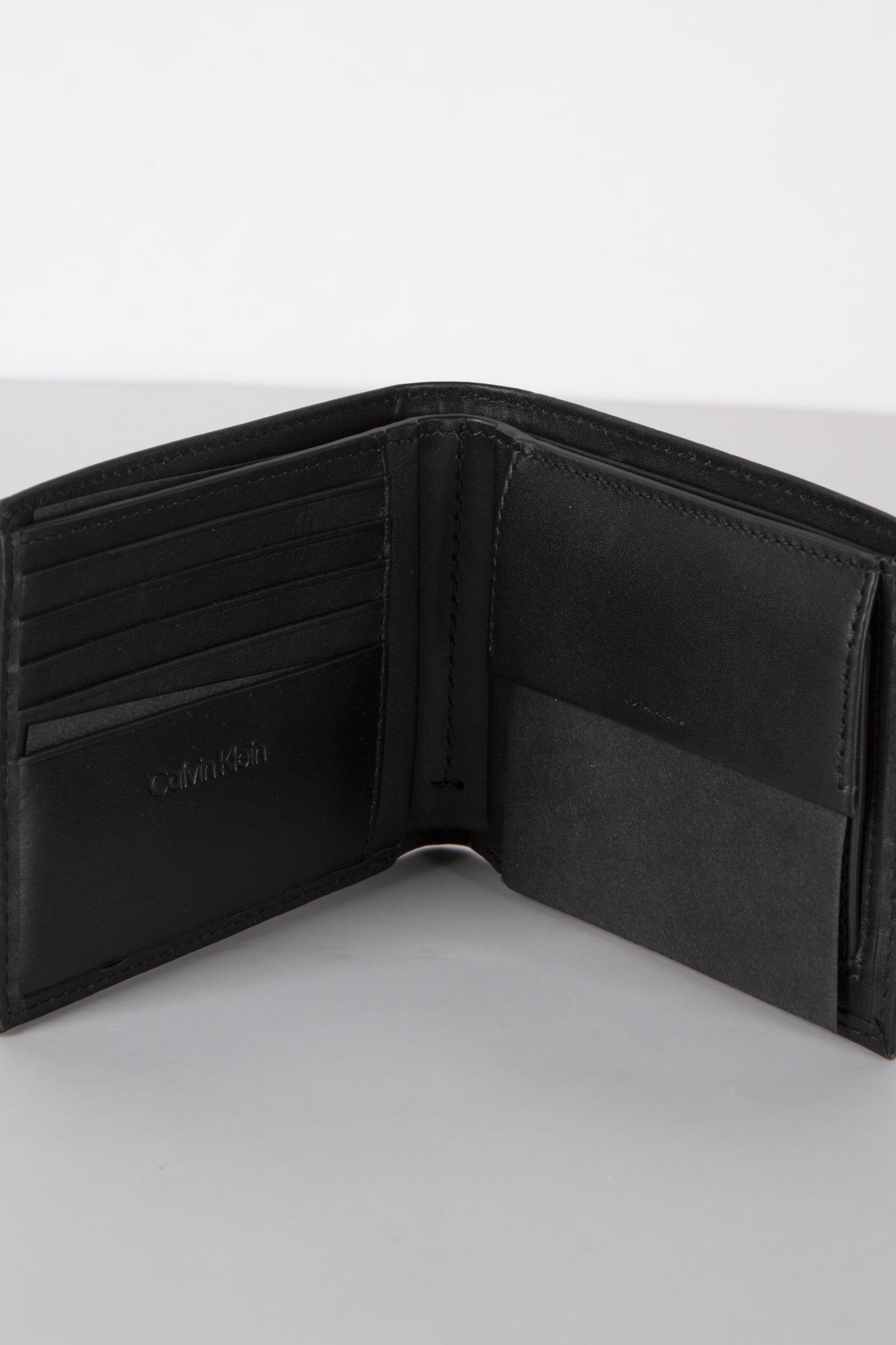SMOOTH 5 CC WALLET BLACK 3