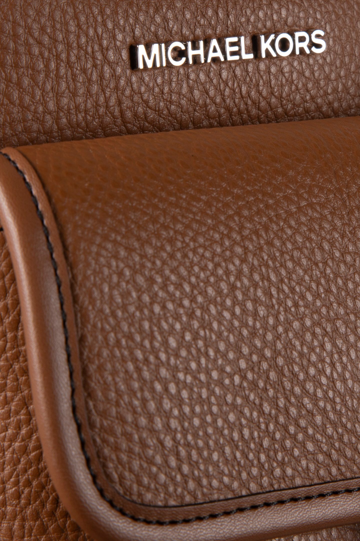 VERTICAL POUCH CROSSBODY LUGGAGE 4