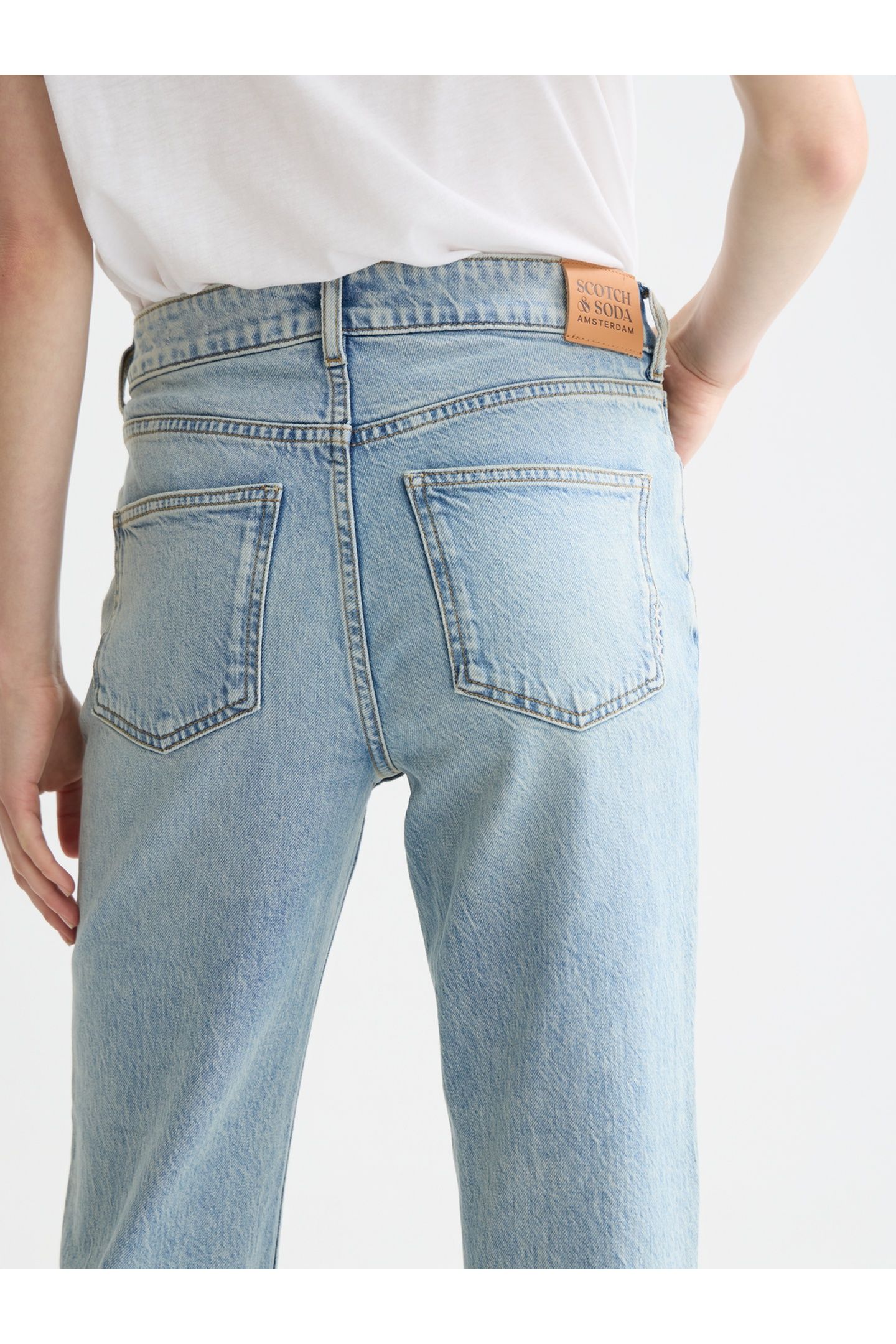 SKY STRAIGHT JEANS SUNBIRD 6