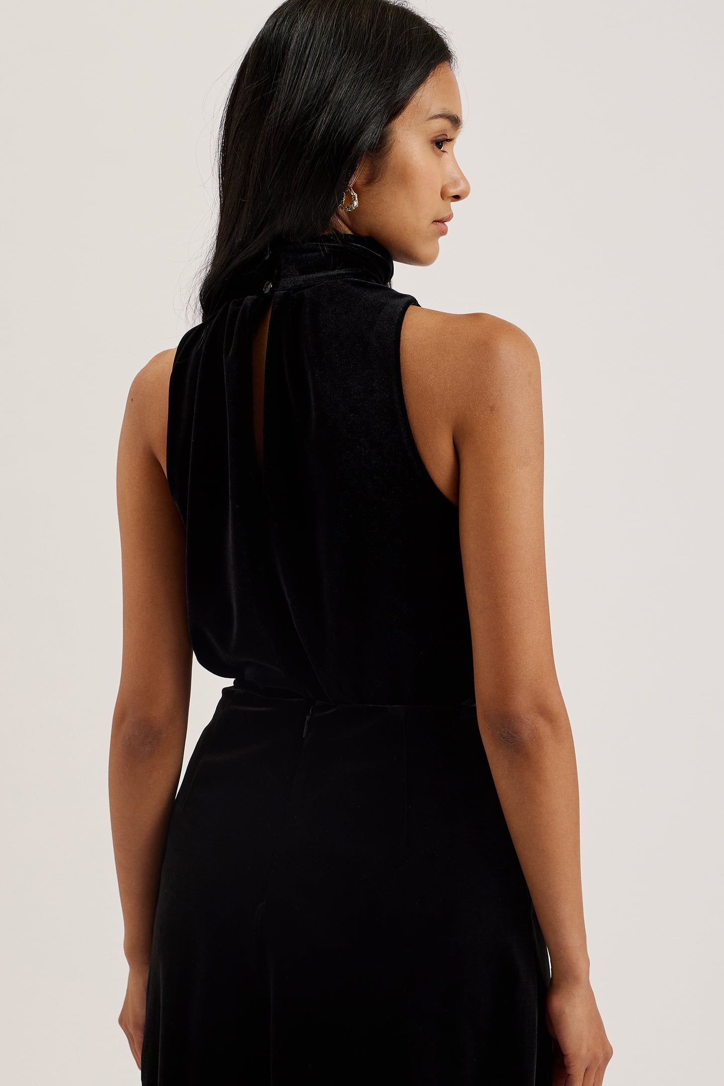 NALIAS COWL NECK SLEEVELESS TOP BLACK 2