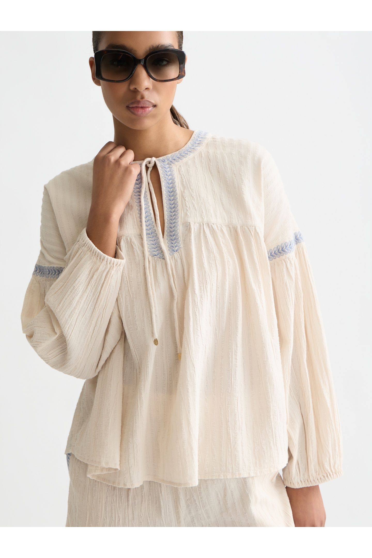 COTTON CREPE BLOUSE WITH EMBROIDERED DETAILS FOG 6