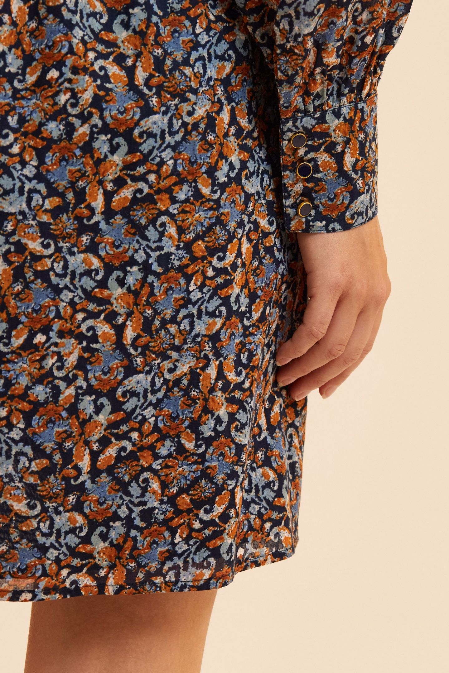 BLUE DRESS WITH BAROQUE FLOWER PRINT 6