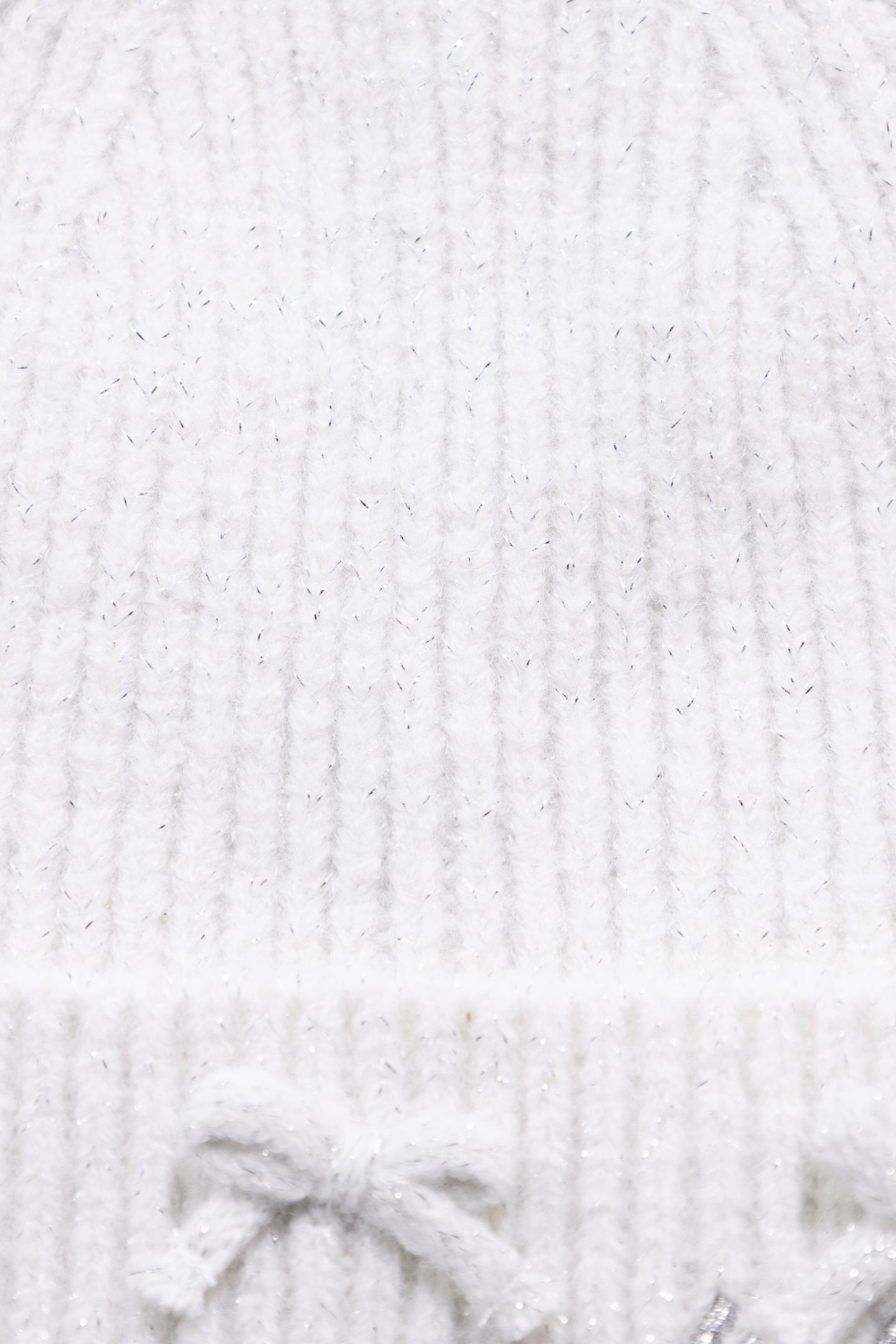 GIRLS’ WHITE GLITTERY KNIT BEANIE WITH BOW 4