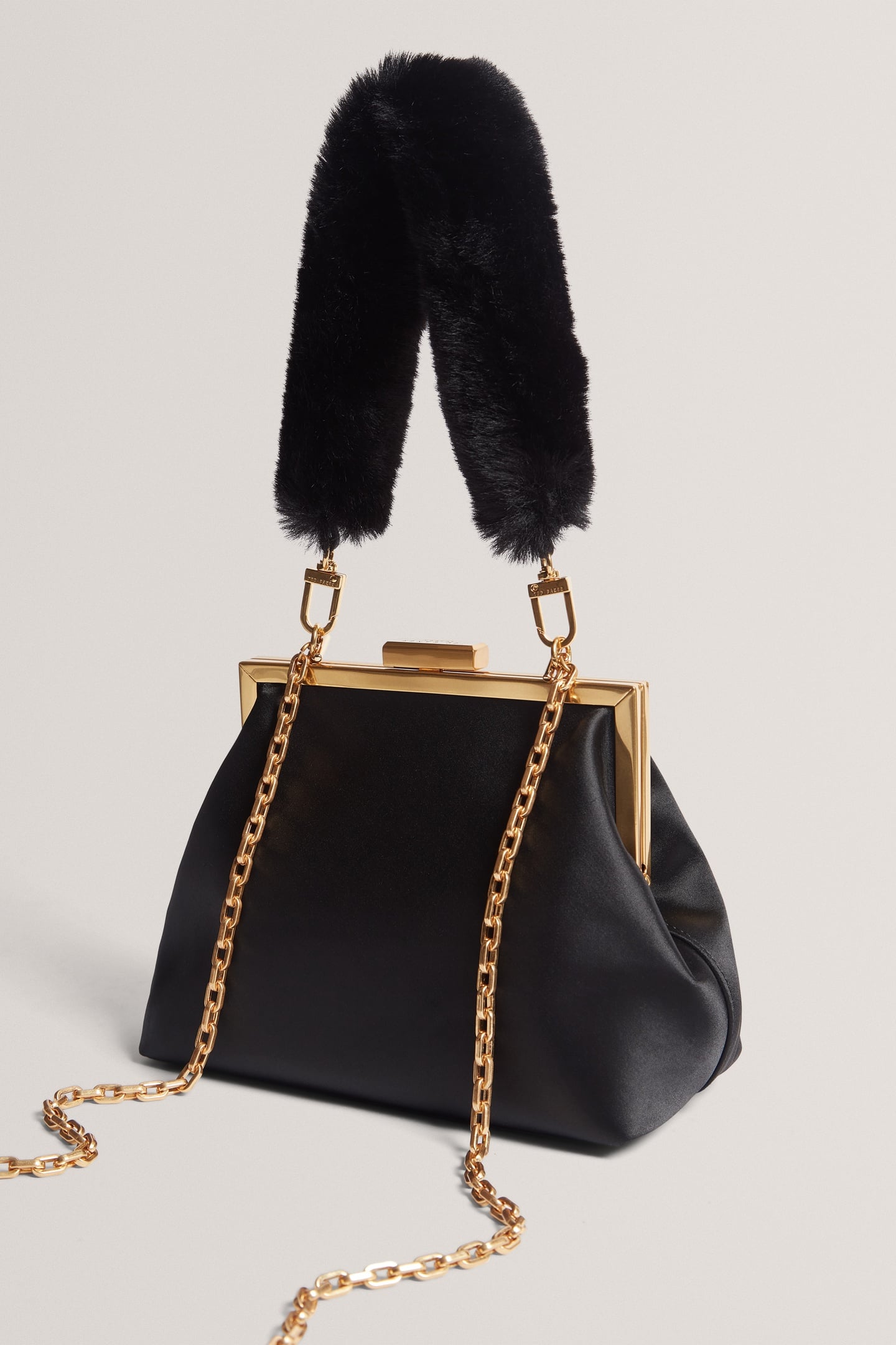 SATIN FUR HANDLE CLUTCH BAG BLACK 2