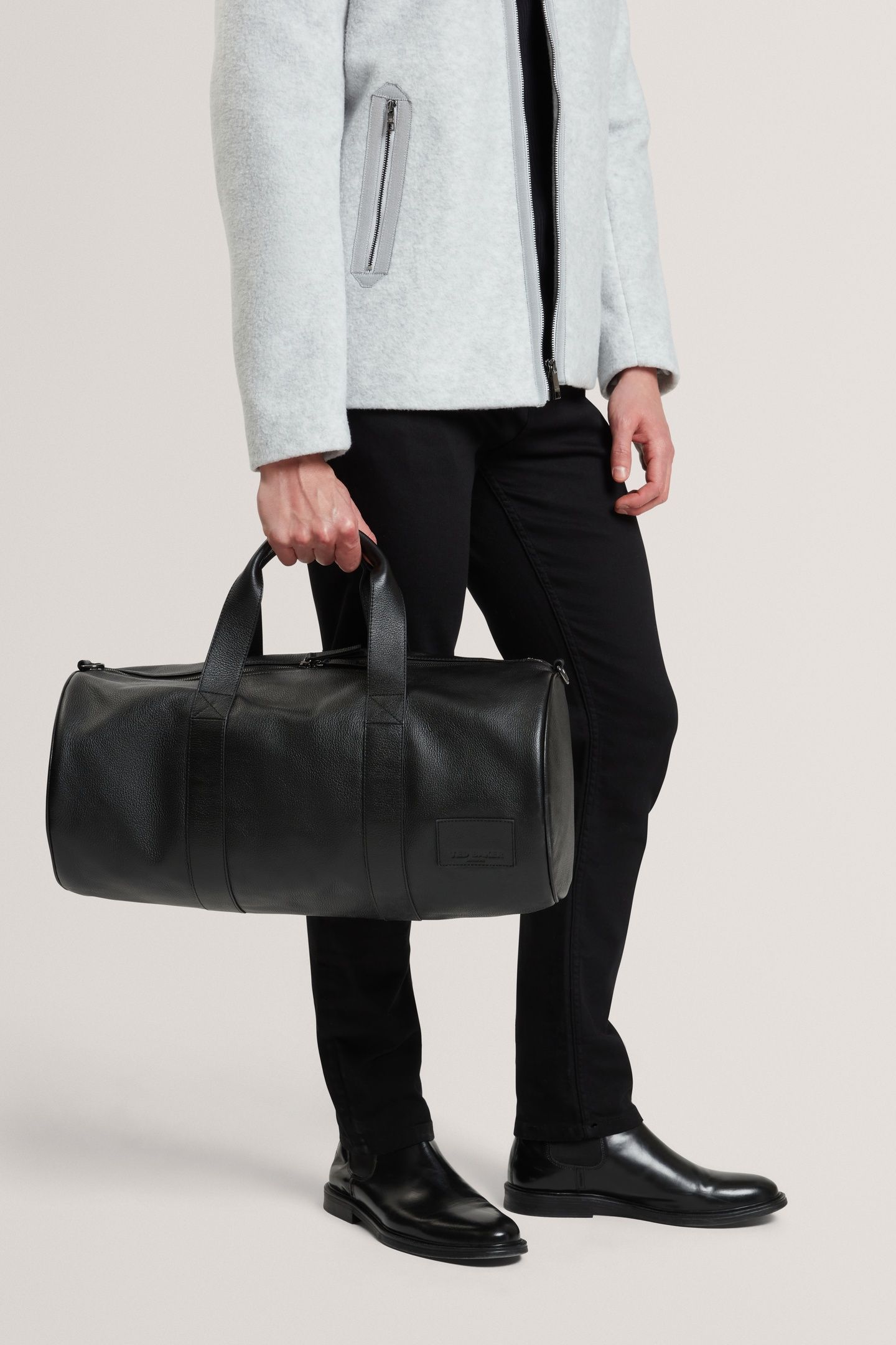 LEATHER DUFFLE BAG BLACK 1