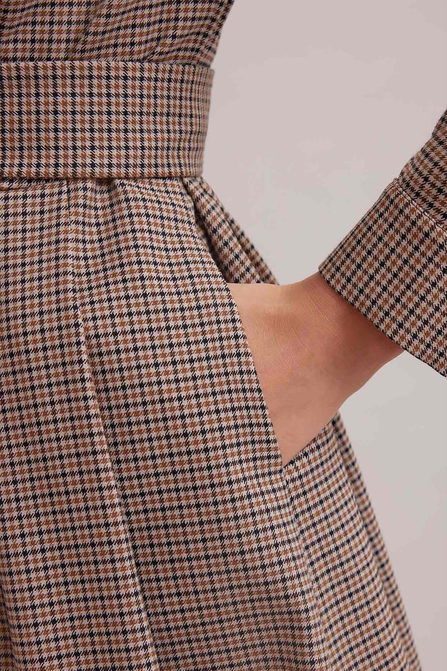 PREPPY ALMOND TAN 5
