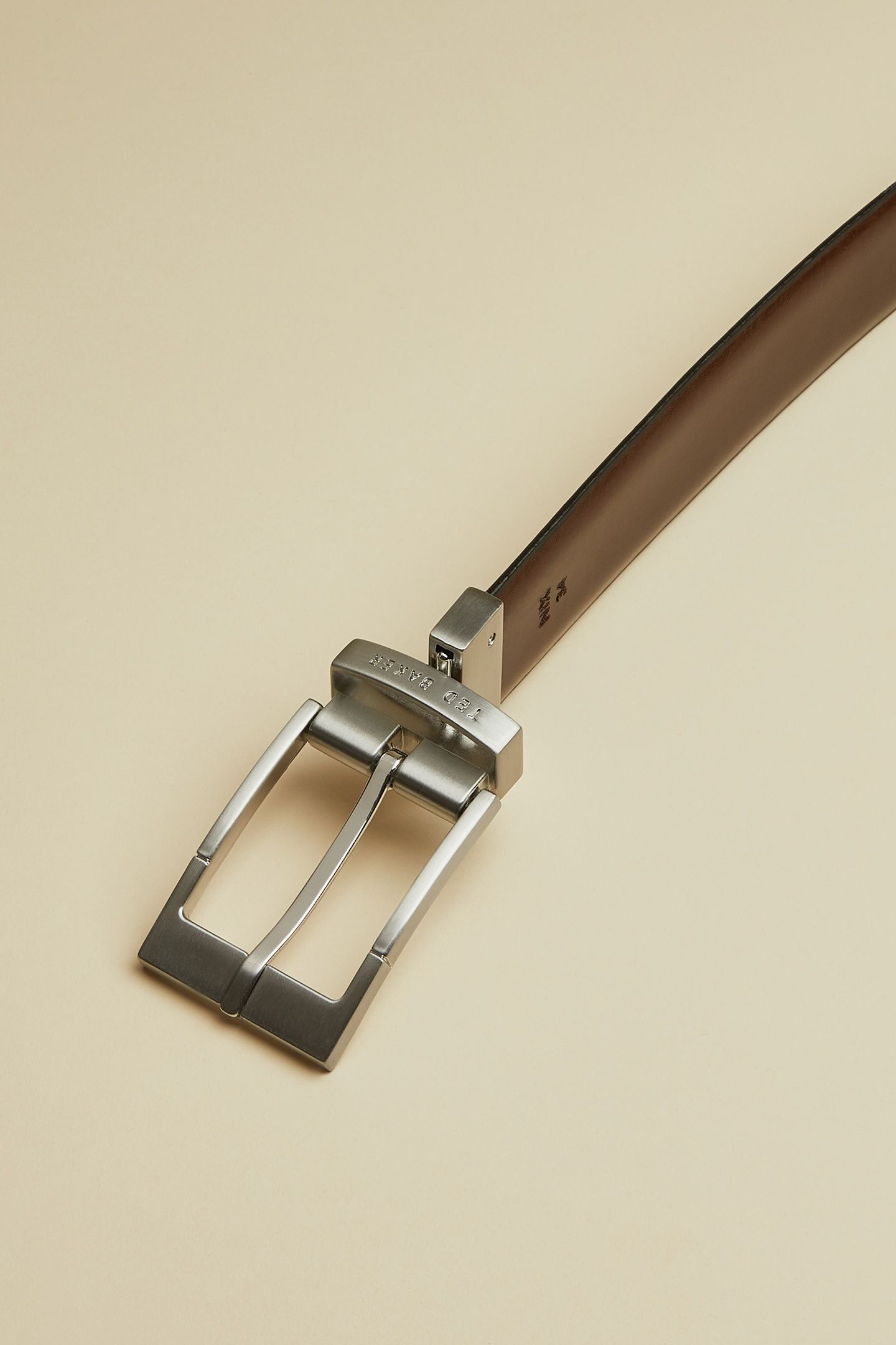 CONNARY REVERSIBLE LEATHER BELT BLACK 2