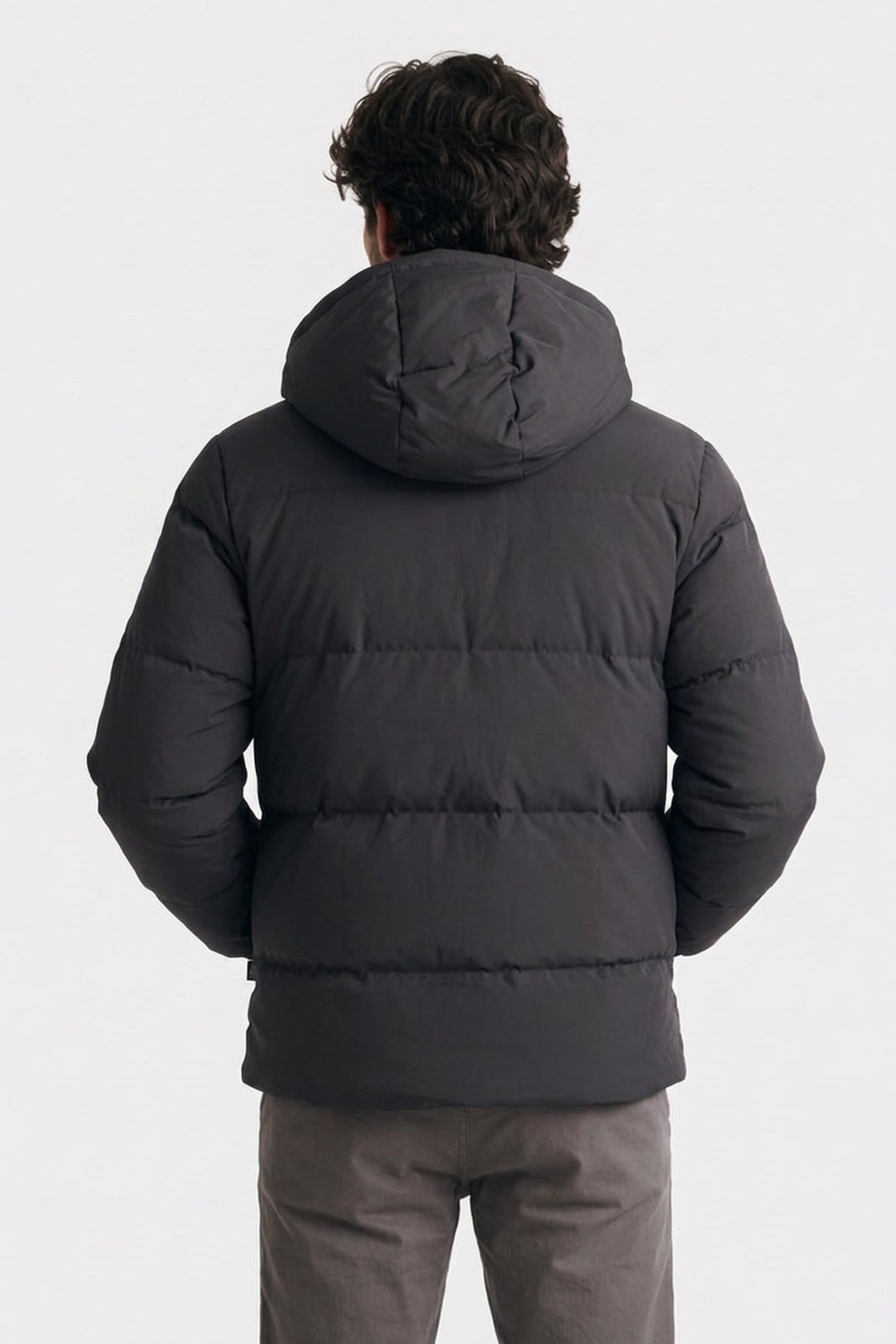 OUTERWEAR NEBULA BLACK OYSTER 2