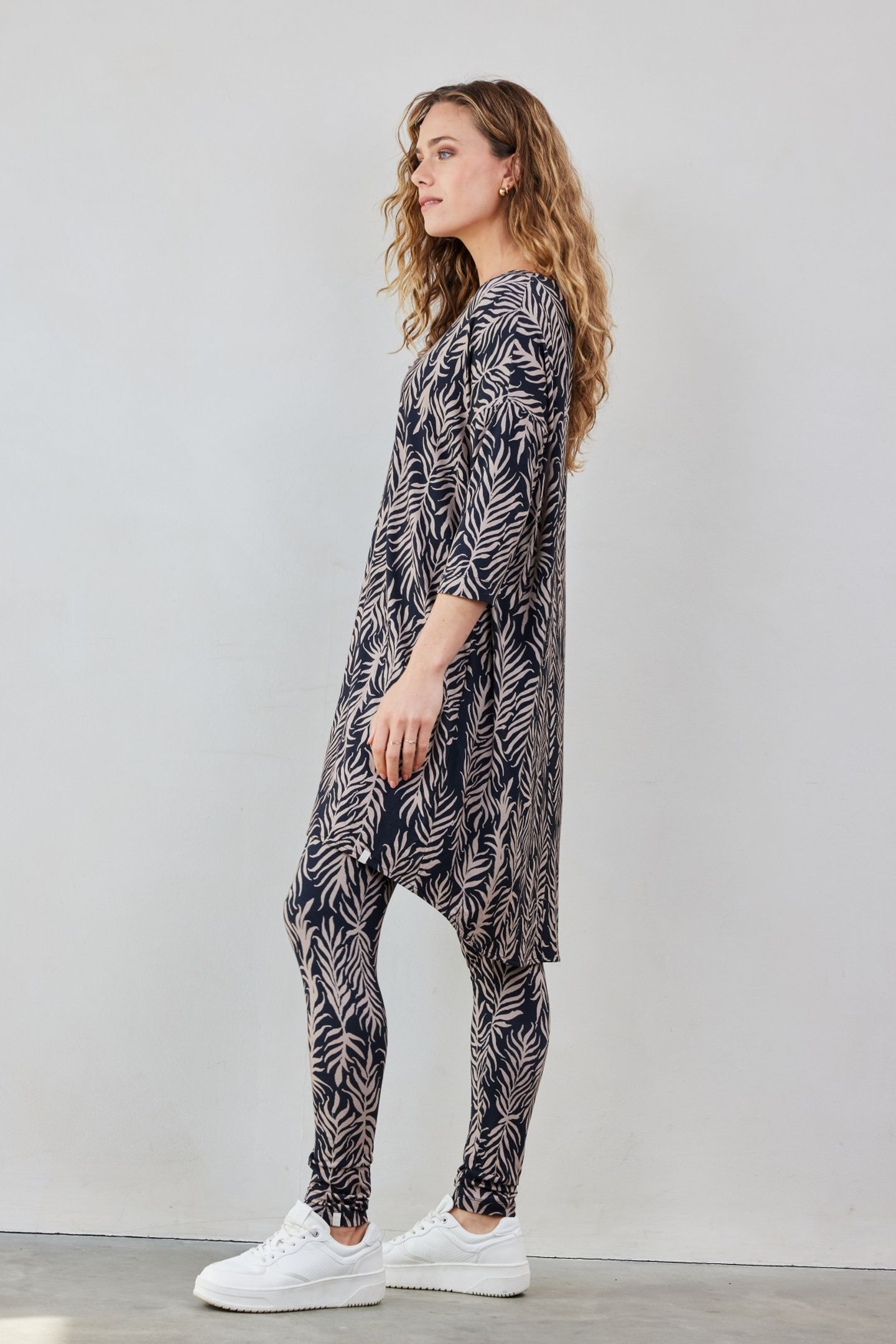 EASY LOOSE DRESS PRINT BLACK PALM LEAVES PRINT 3