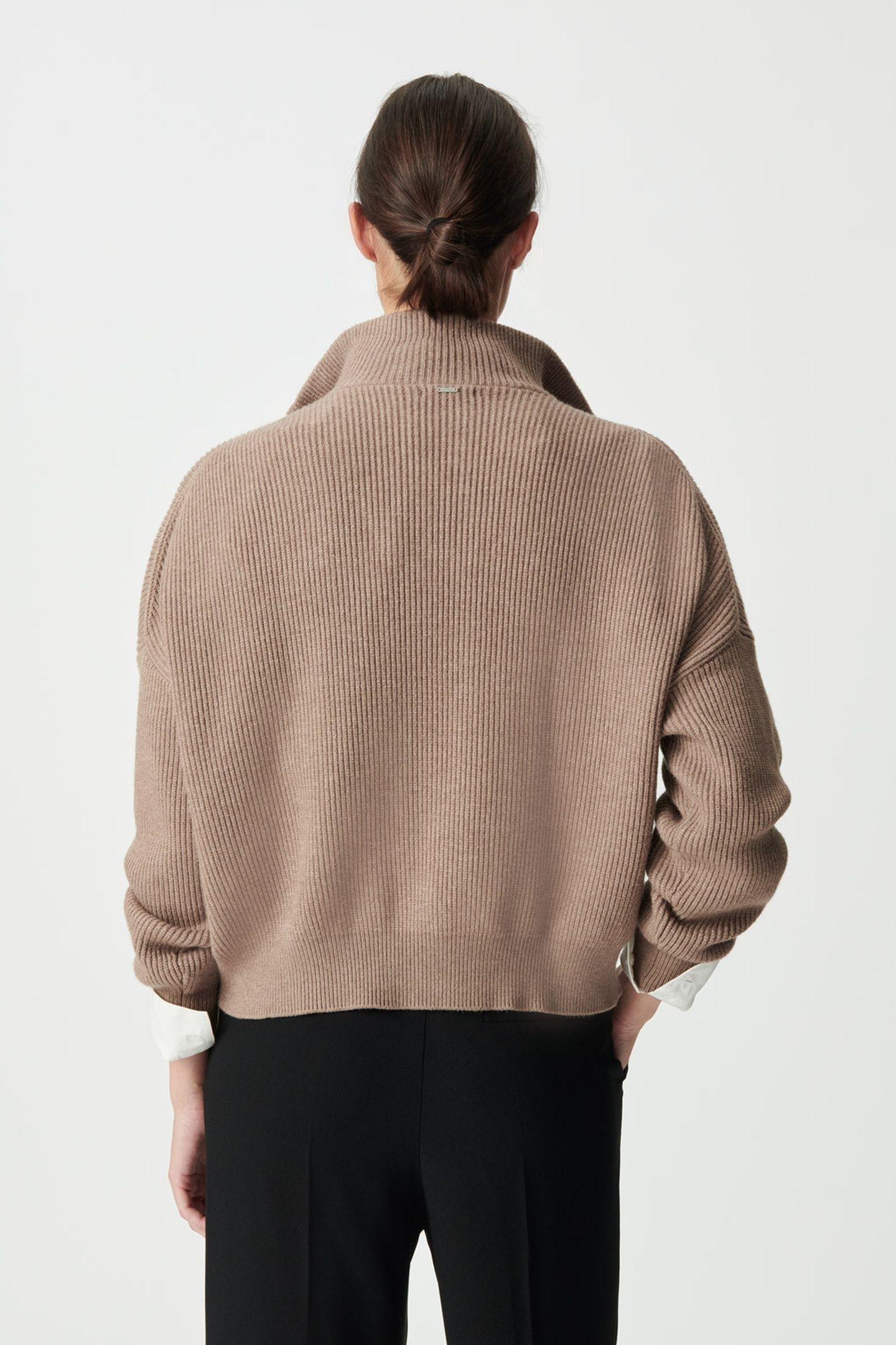 BEIGE RIB KNIT ZIP-NECK SWEATER 2
