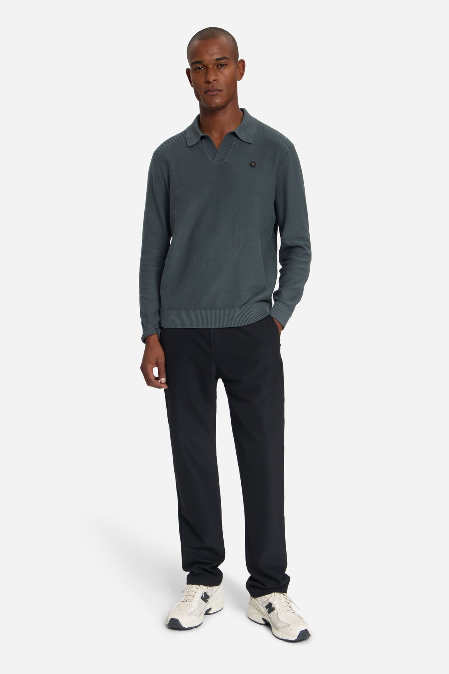 PULLOVER V-COLLAR SHOULDER DETAIL DARK STEEL 1