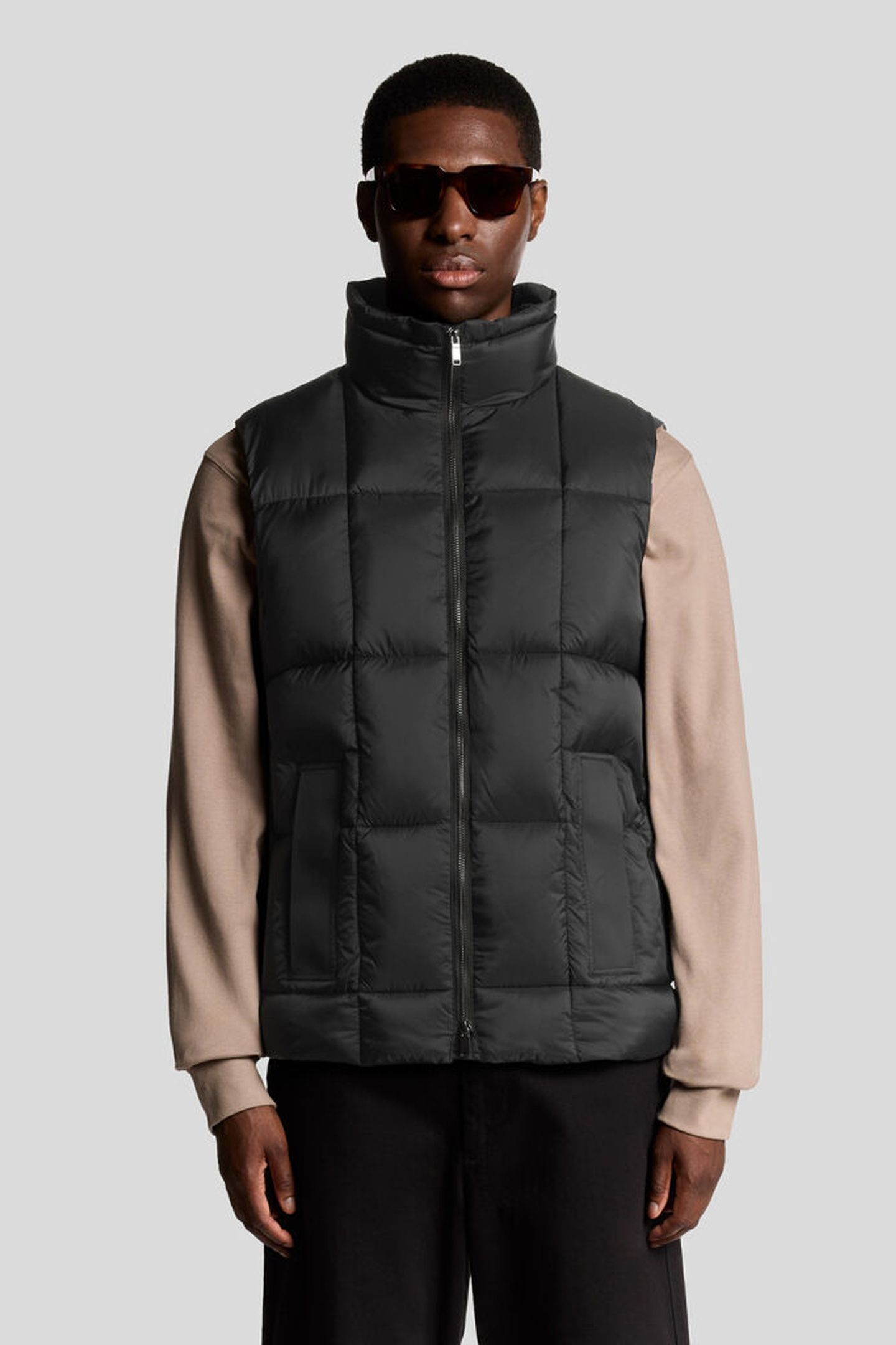 SQUARE WADDED COCOON GILET LACQUER 1