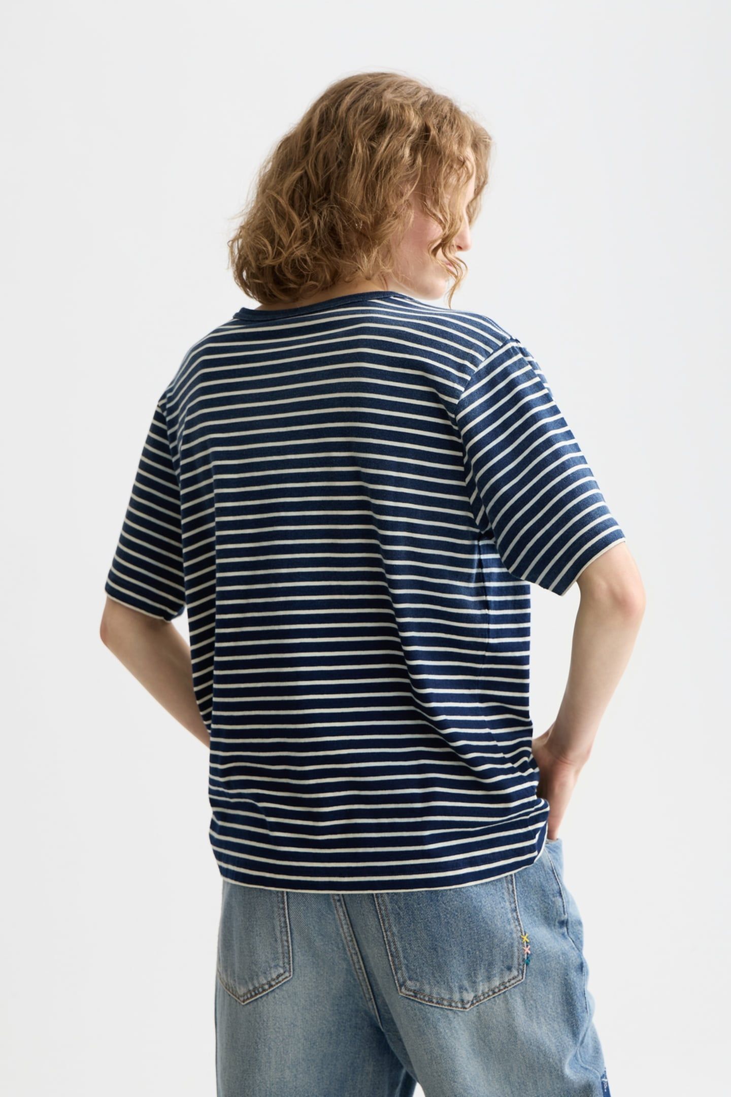 INDIGO WASHED LOOSE FIT T-SHRIT SAND STRIPE 2