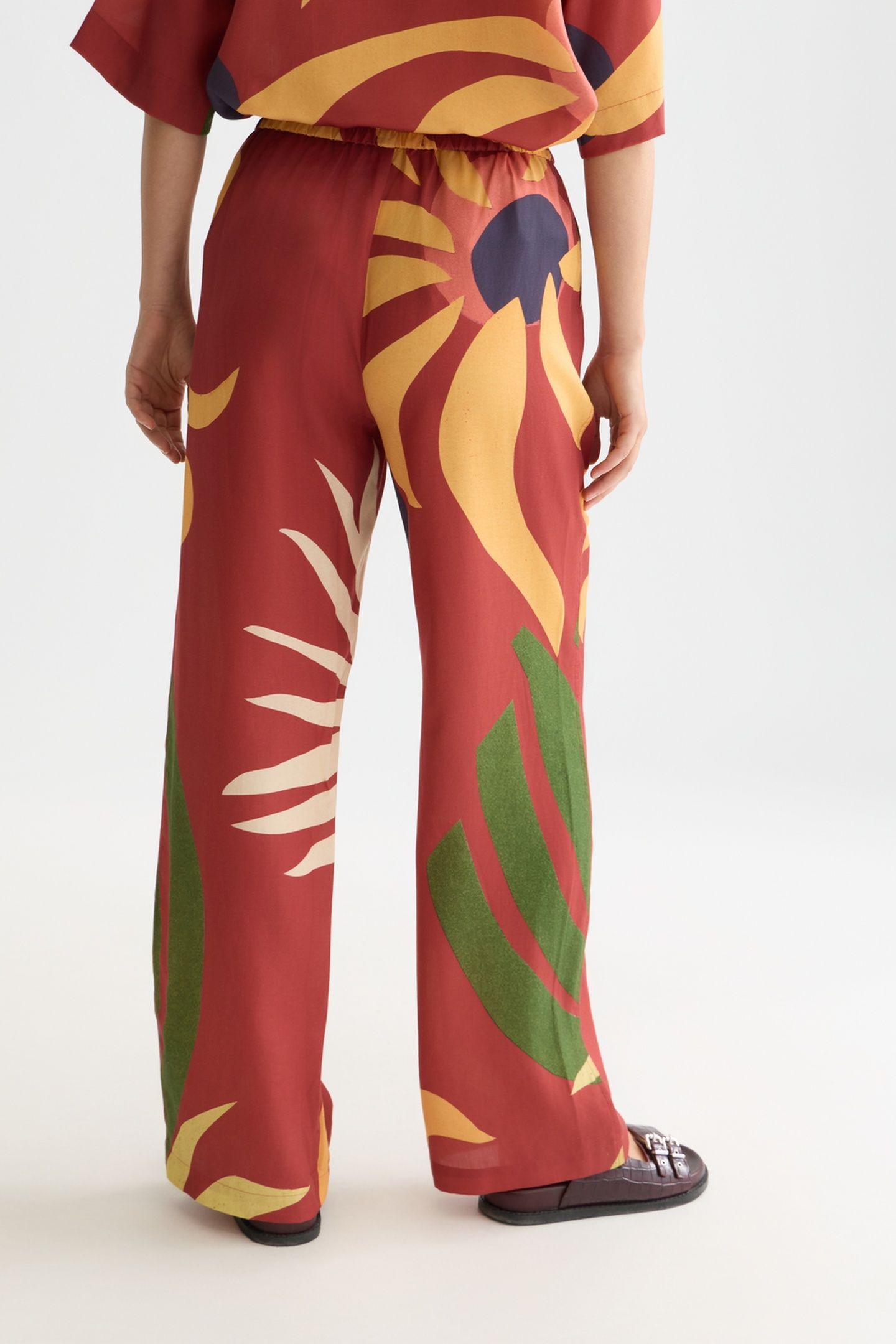 GIA - ALL OVER PRINTED PULL ON PANTS DESERT HAWAIIAN BURNT H 2