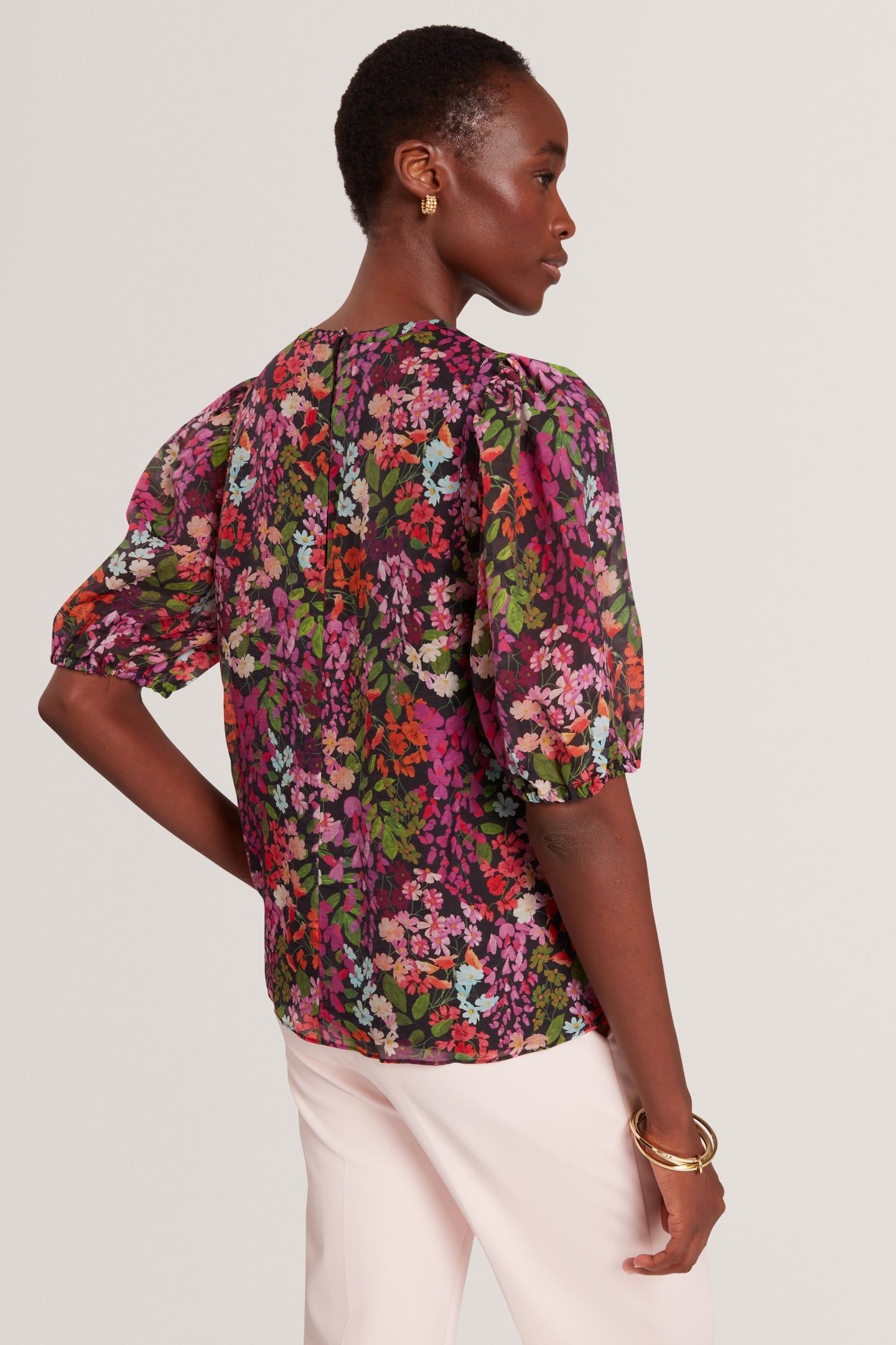 PRINTED PUFF SLEEVE TOP BLACK 2
