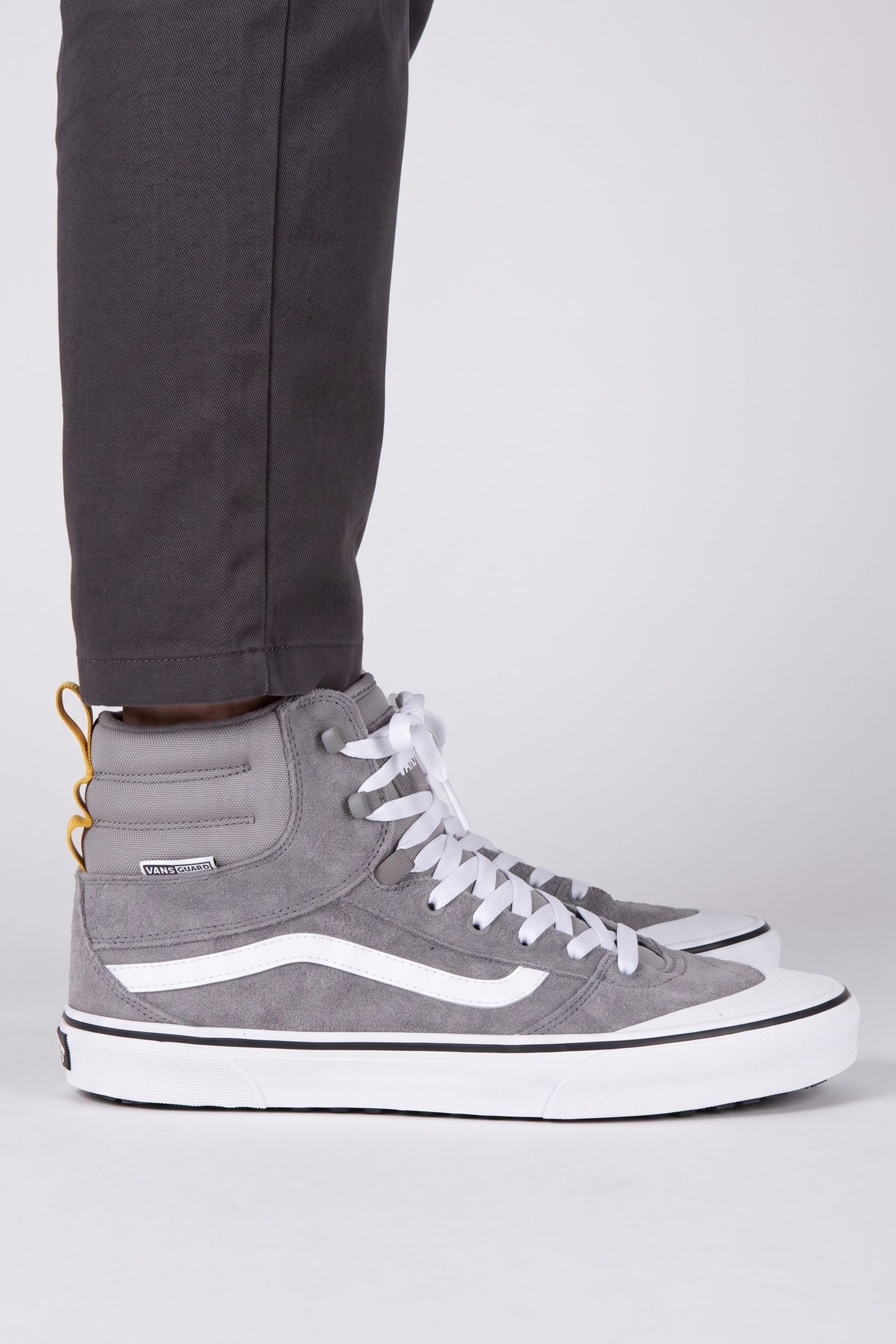 ASHWOOD HI VANSGUARD SUEDE GRAY/WHITE 5