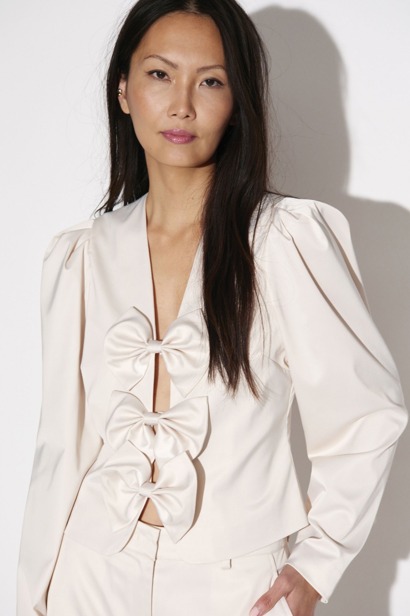 SORALLA BOW DETAIL TOP BUTTER CREAM 3