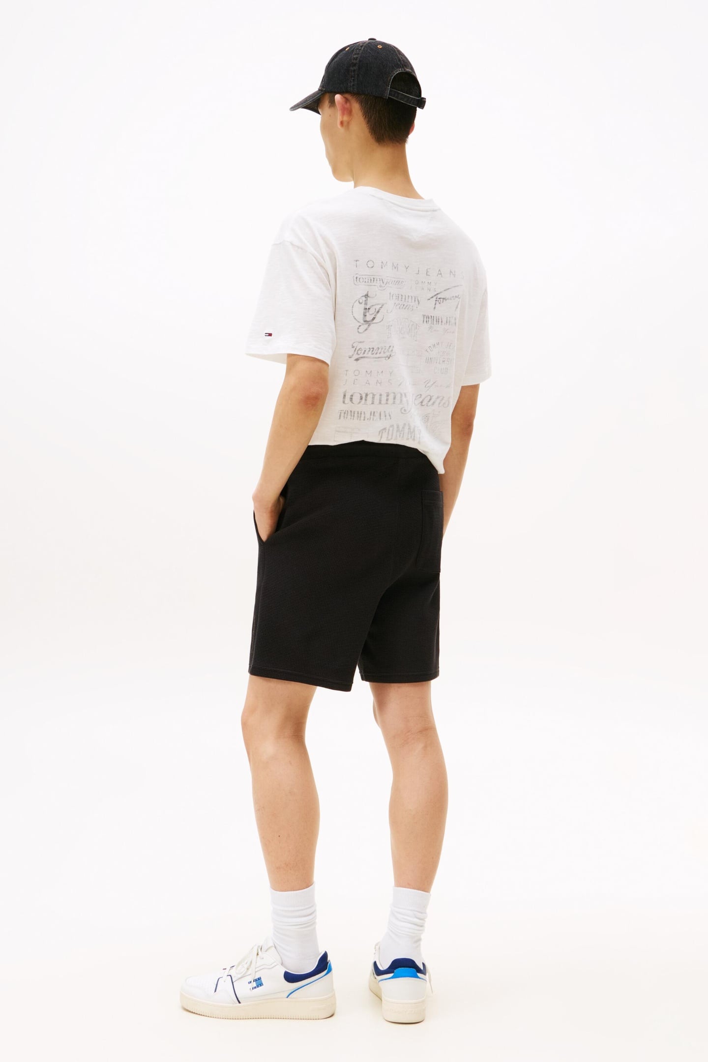 TJM RELAXED WAFFLE SCRIP BLACK 3