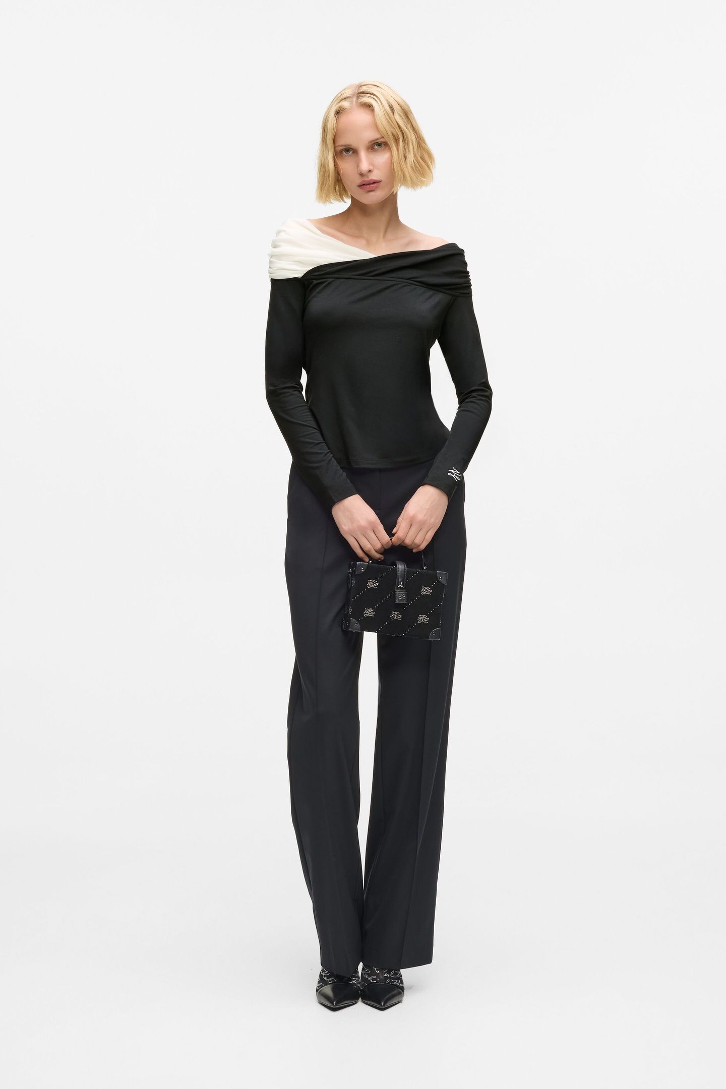 BW ELEGANT LSLV TOP WHITE/BLACK 3