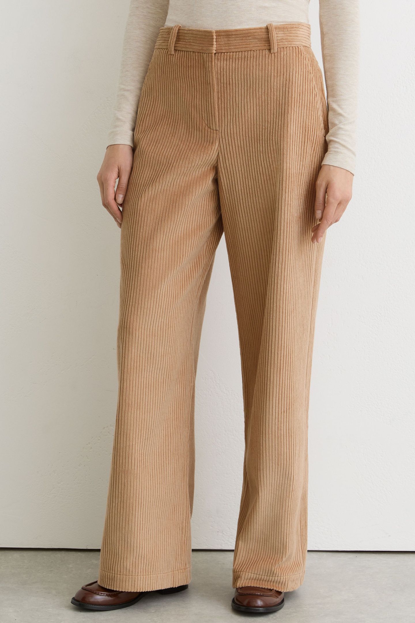 CORD TROUSER CAMEL 2