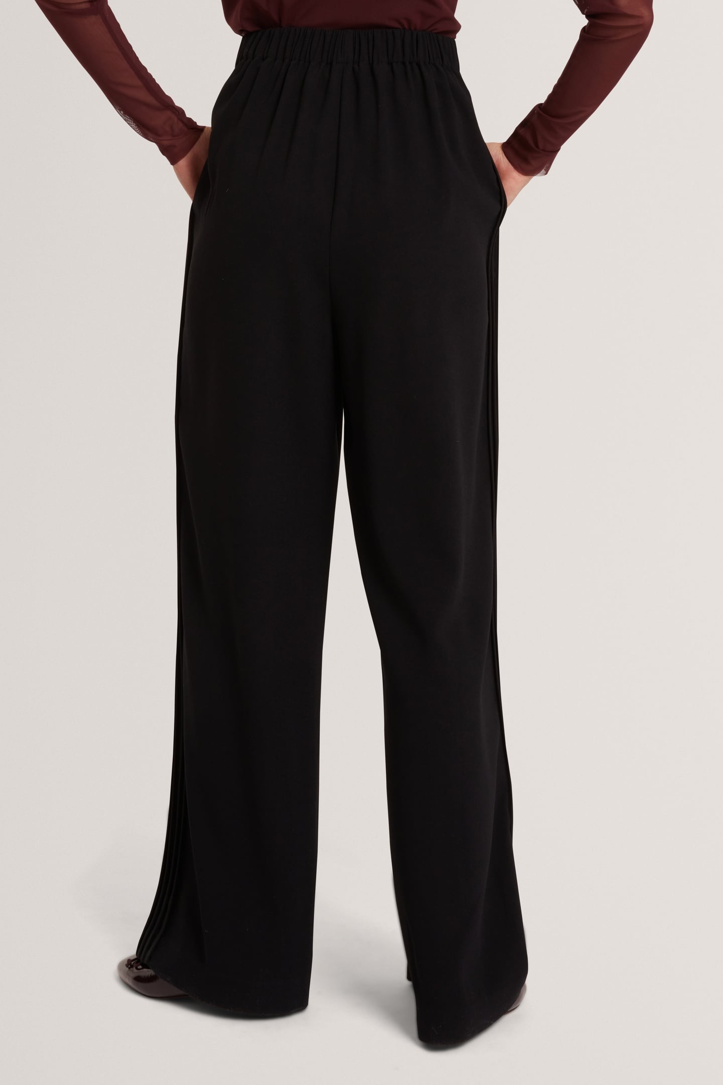 PIPING DETAIL WIDE LEG CREPE TROUSER BLACK 2